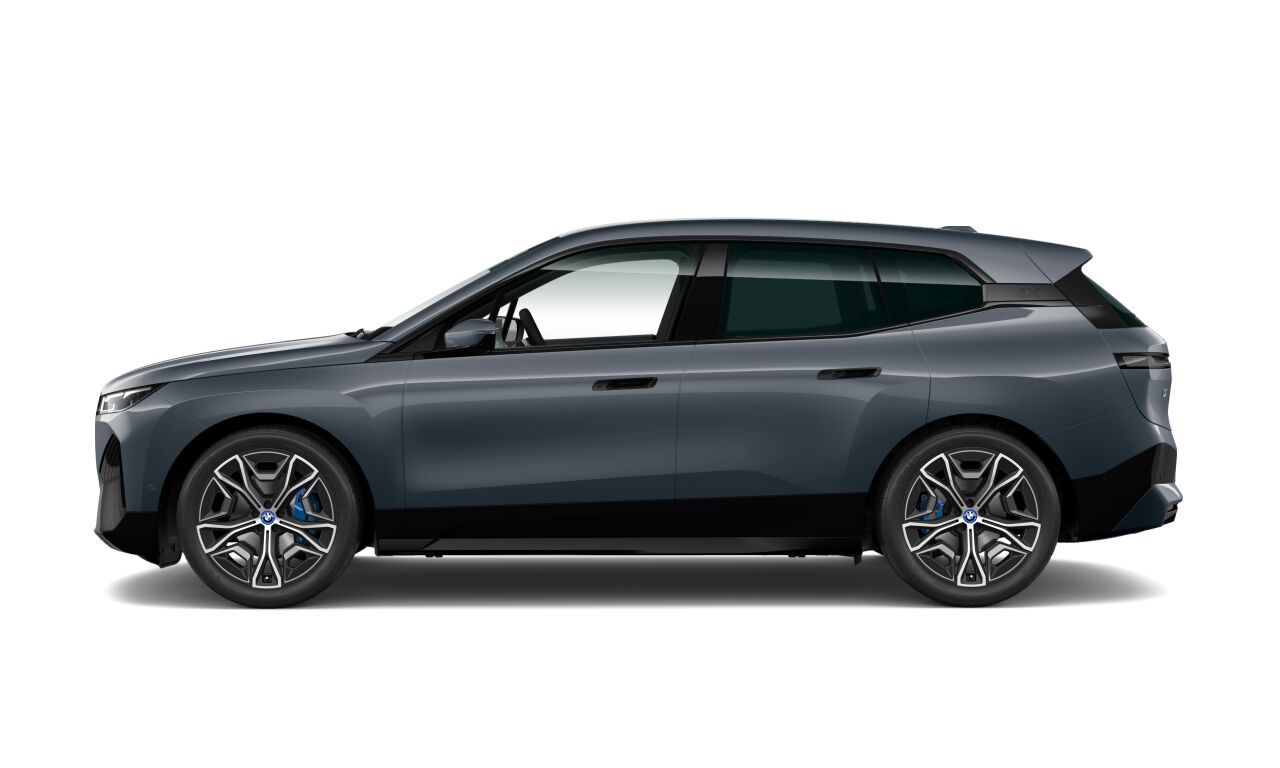 BMW i iX xDrive50 фото 3