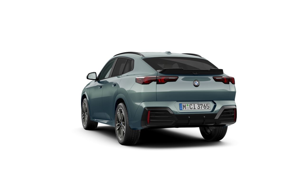 BMW X2 sDrive18d фото 4