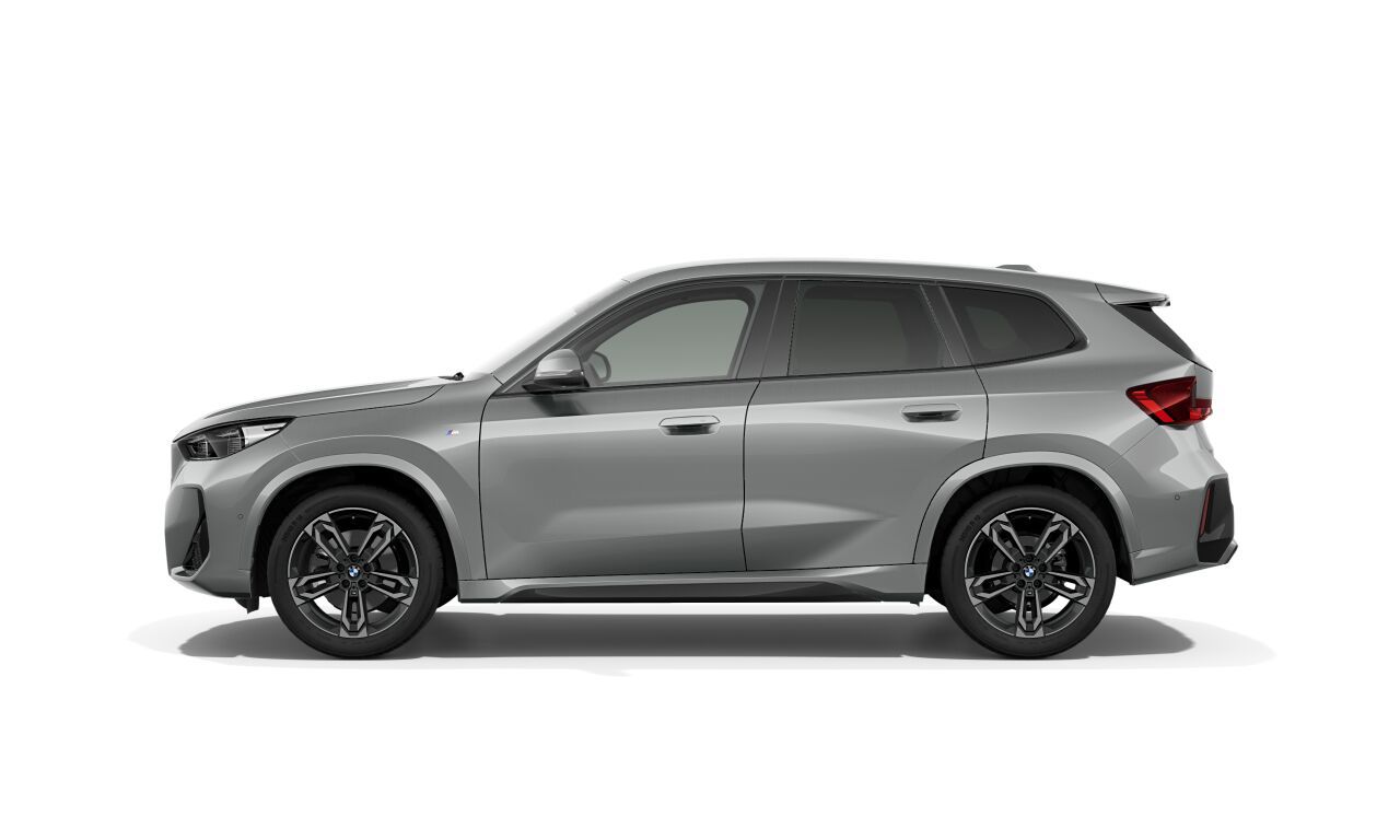 BMW X1 xDrive20i SAV фото 3