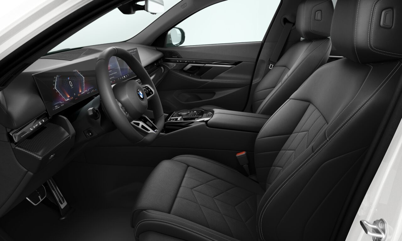 BMW 540d xDrive Sedan фото 1