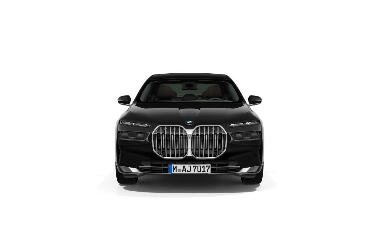 BMW 740d xDrive Sedan фото 2