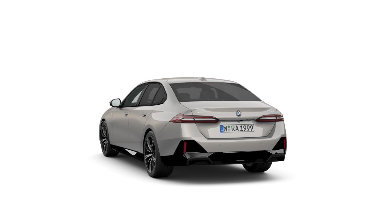 BMW 530i xDrive Sedan фото 4