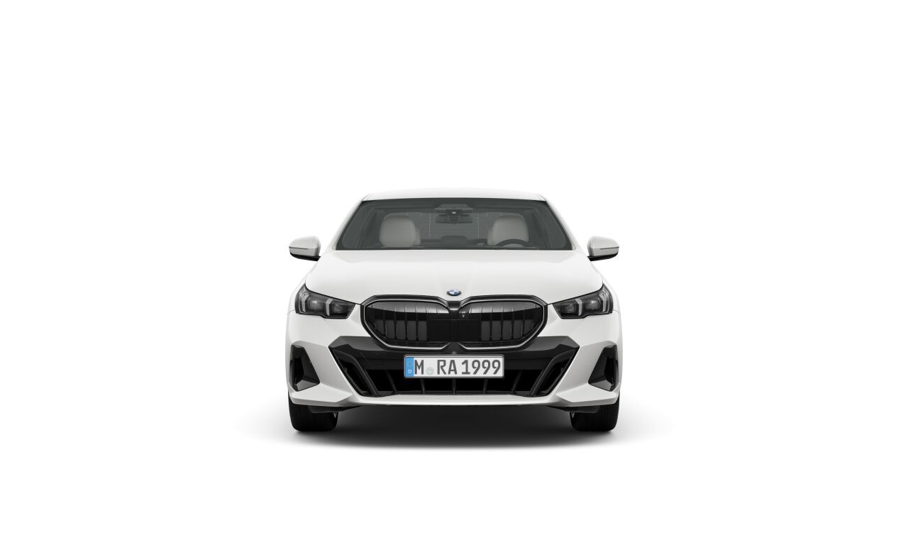 BMW 530i xDrive Sedan фото 2