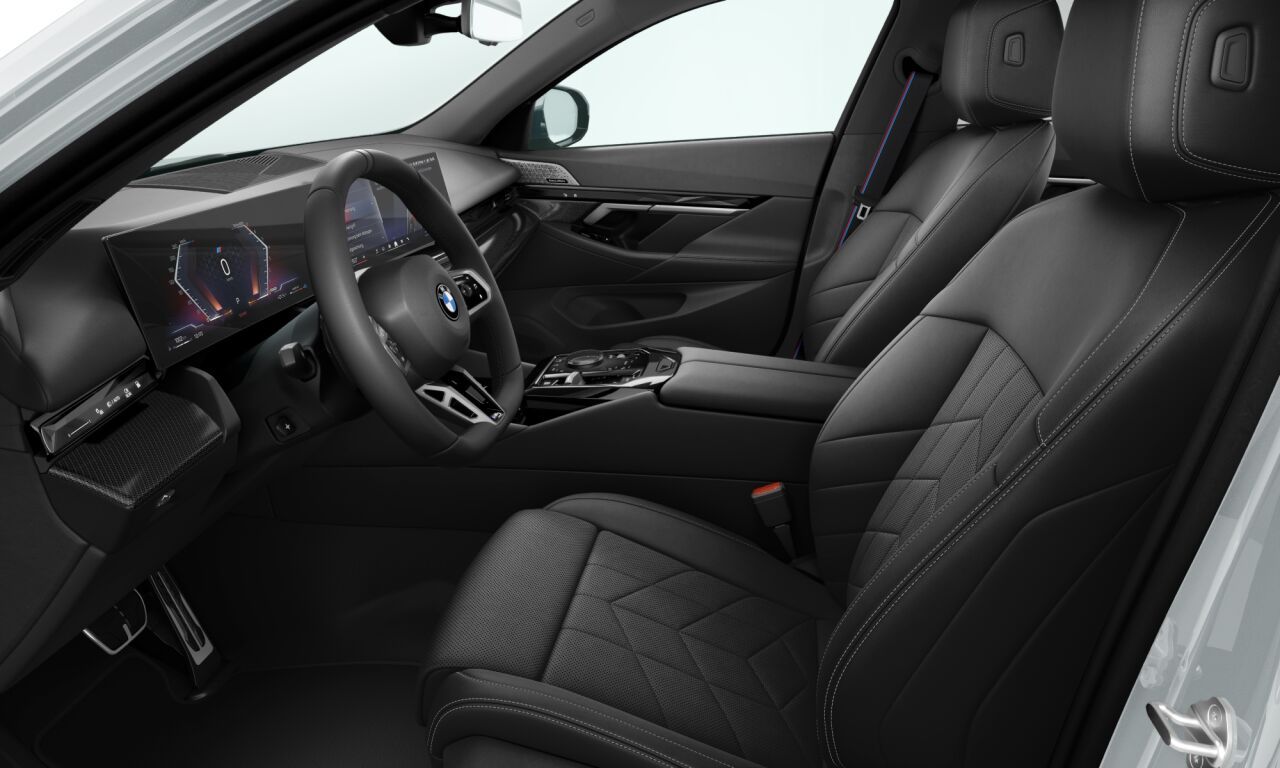 BMW 530i xDrive Sedan фото 1