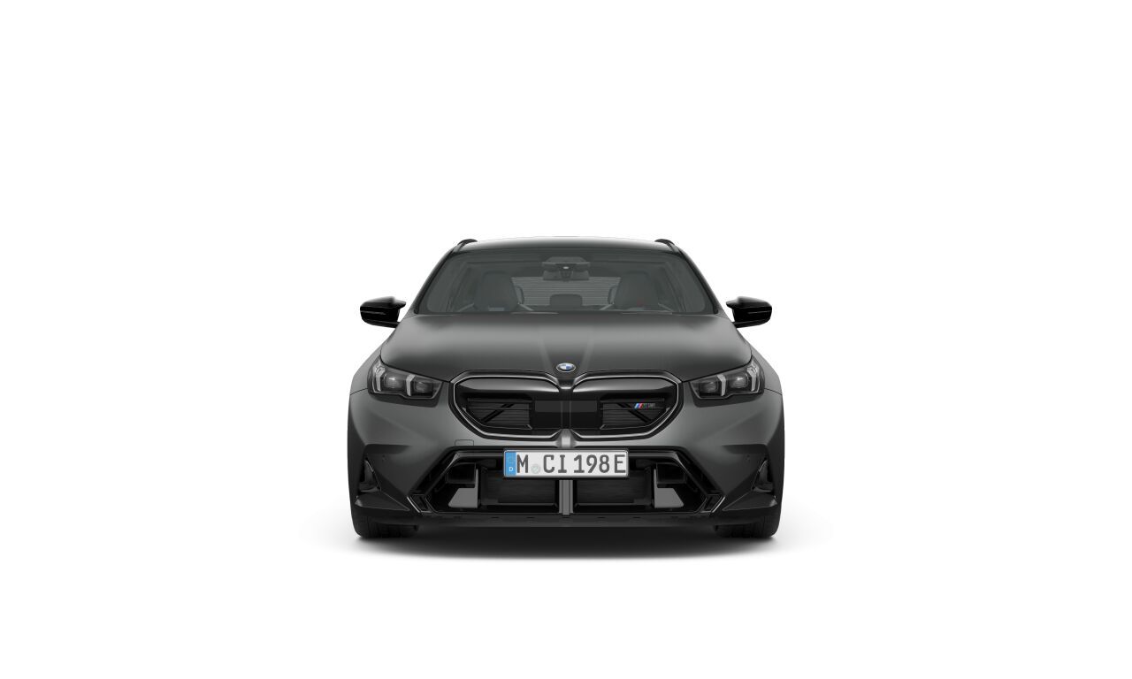 BMW M5 Touring фото 2
