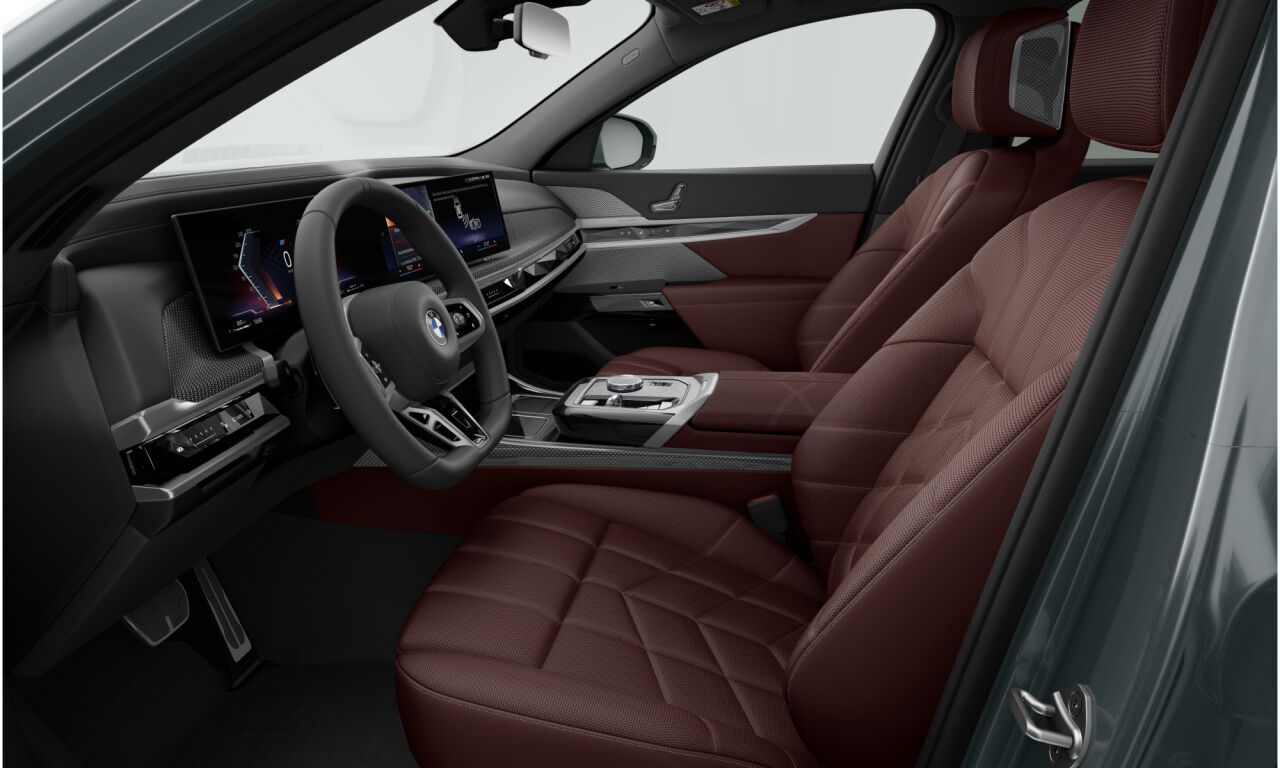 BMW 740d xDrive Sedan фото 1