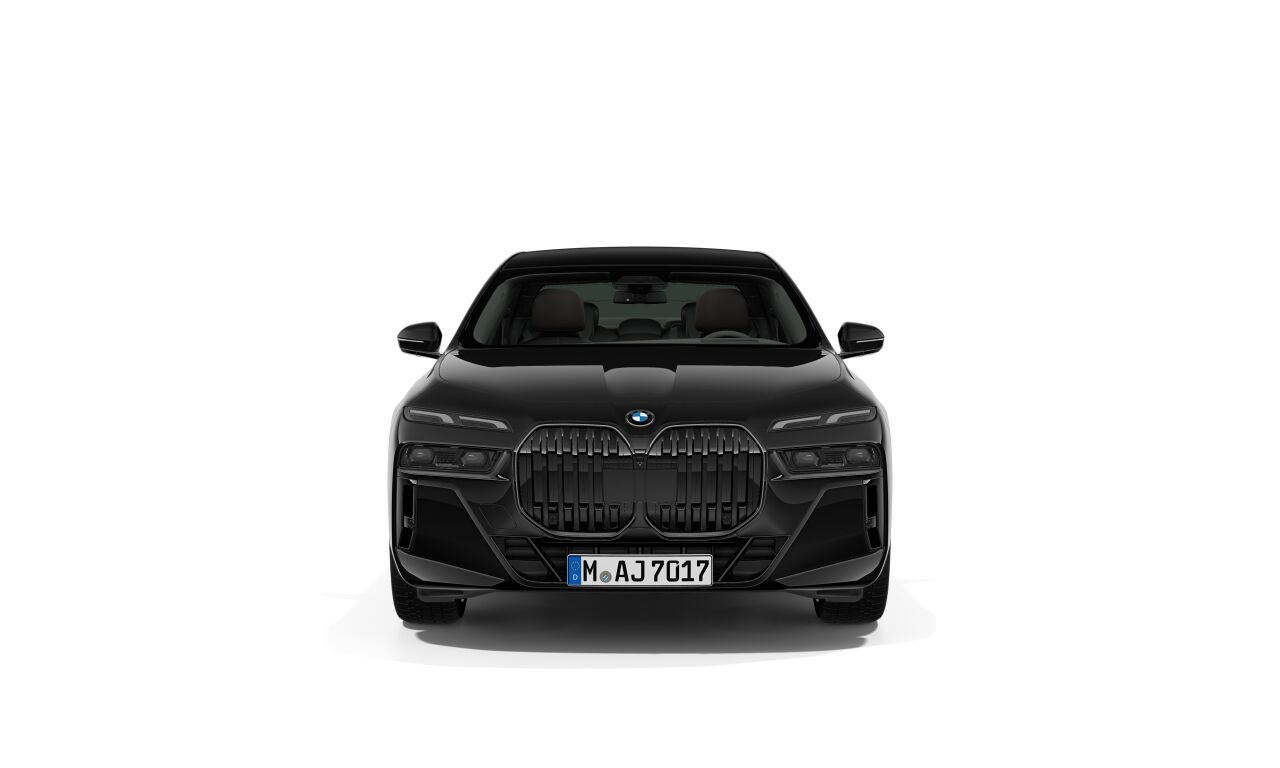 BMW 740i xDrive Sedan фото 2