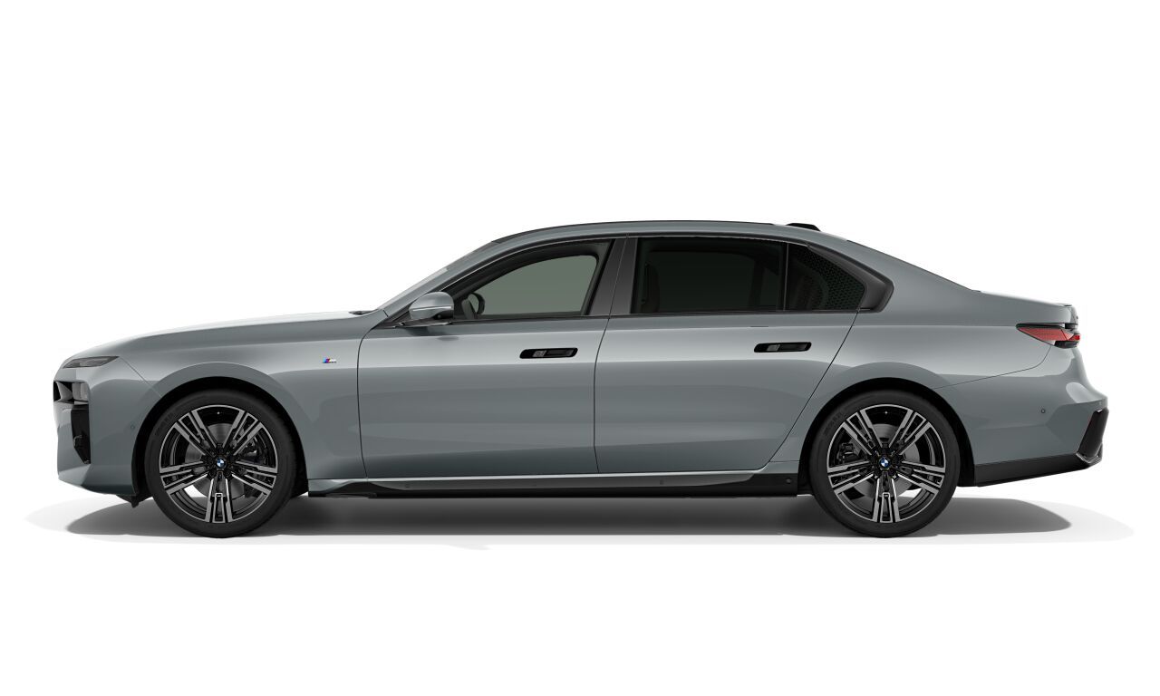 BMW 740i xDrive Sedan M Серый Бруклин металлик фото 3