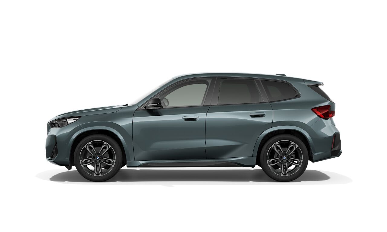 BMW X1 sDrive18i SAV Зеленый металлик Cape York фото 3