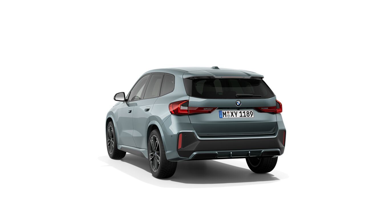 BMW X1 sDrive18i SAV Зеленый металлик Cape York фото 4