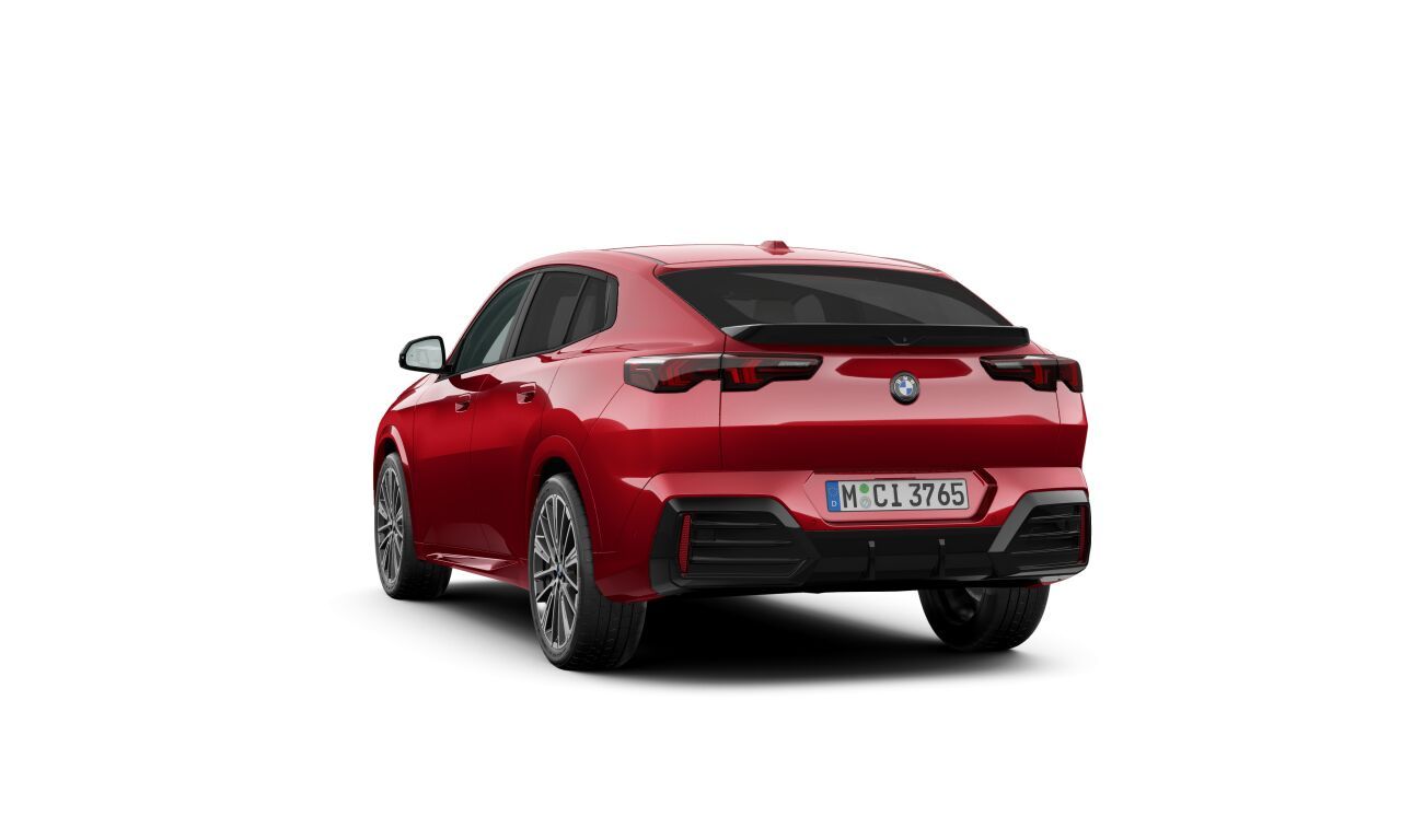 BMW X2 sDrive18i Красный металлик фото 4