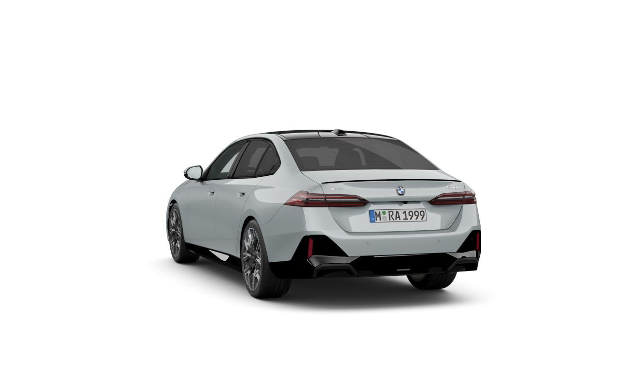 BMW 540d xDrive Sedan M Серый Бруклин металлик фото 4