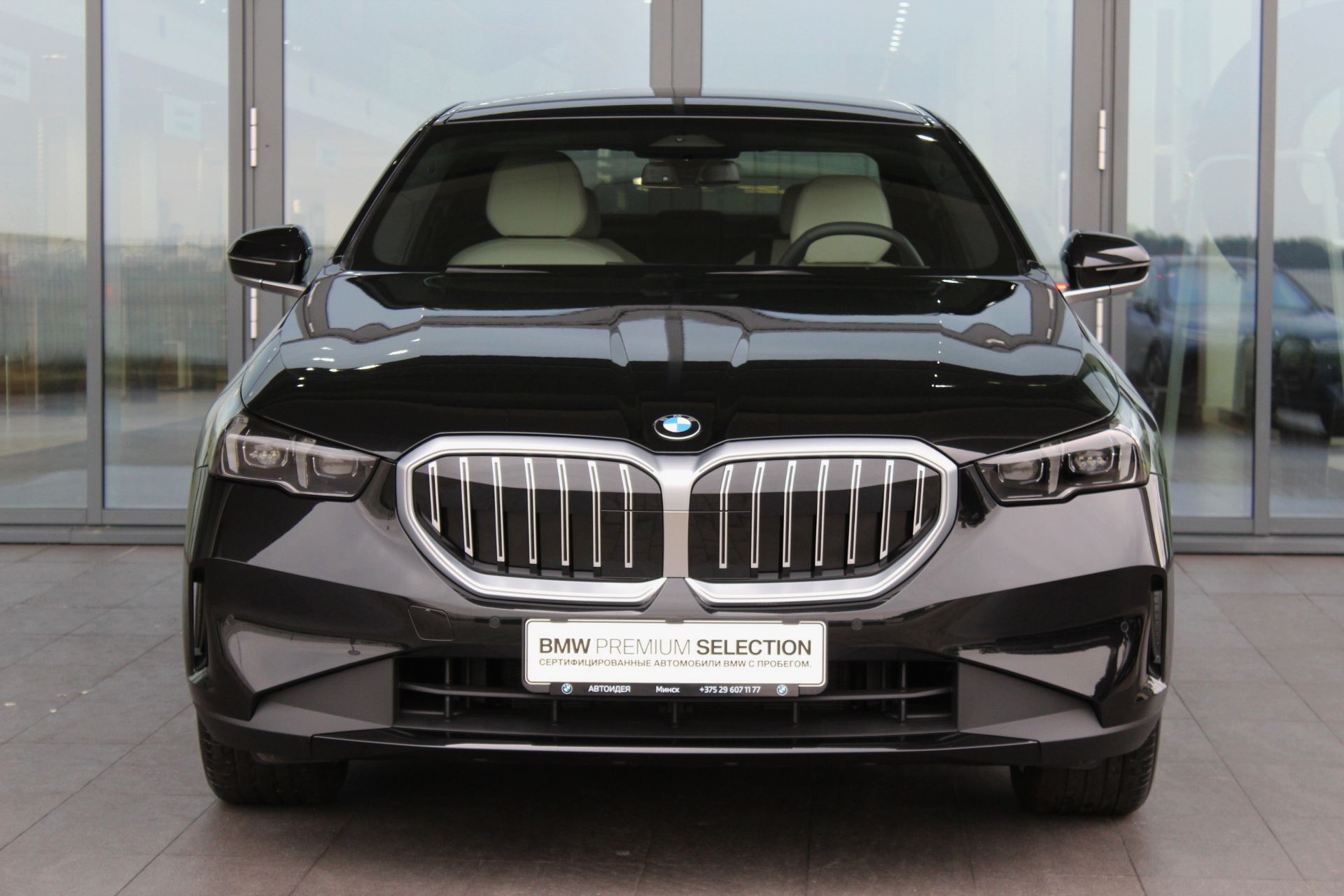 BMW 520i фото 1