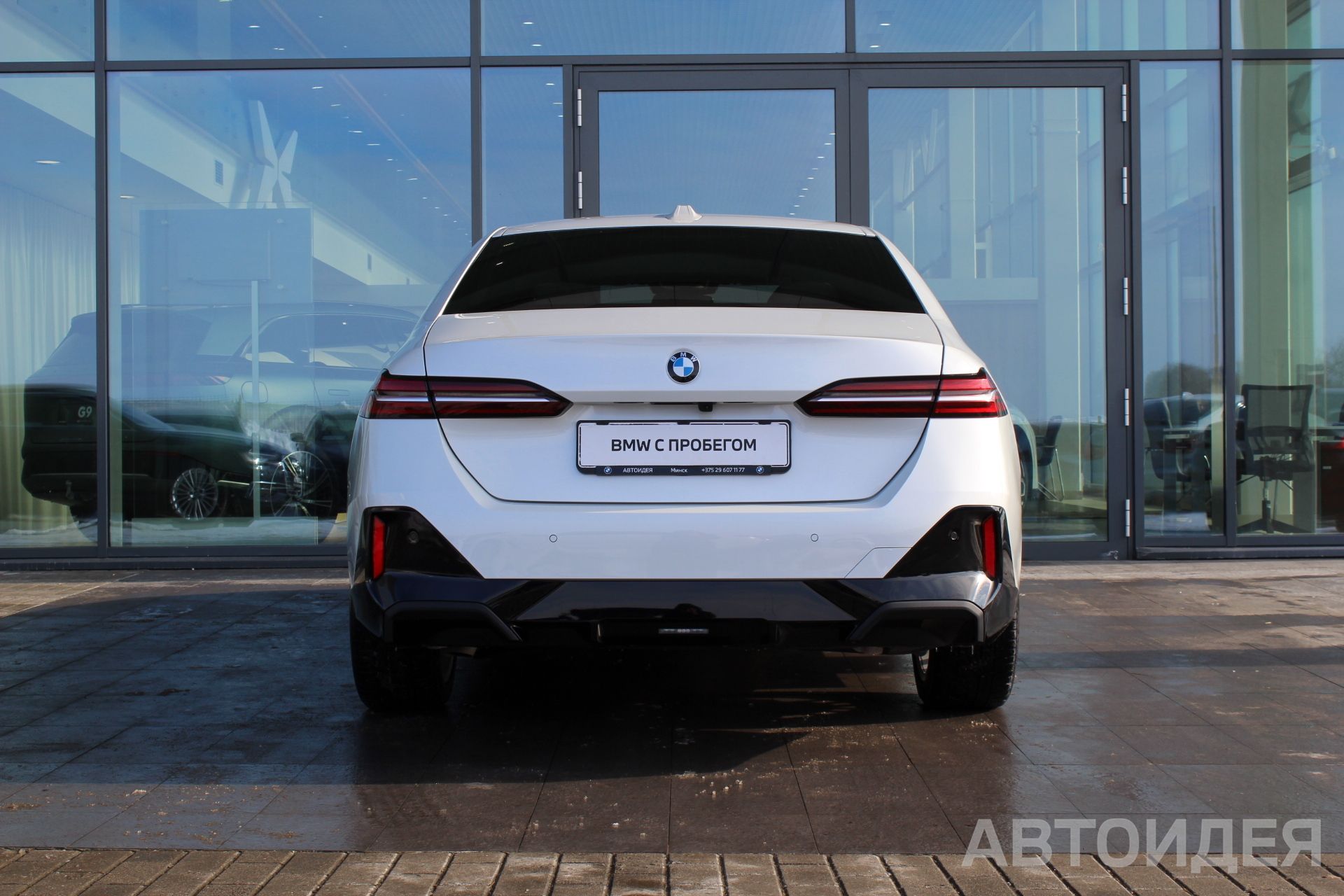BMW 520d xDrive Sedan Белый Минерал металлик фото 5