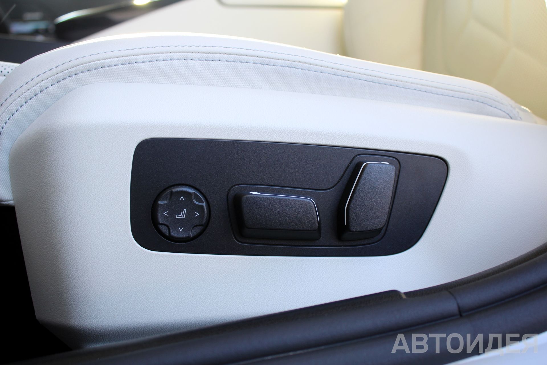 BMW 520d xDrive Sedan Белый Минерал металлик фото 23