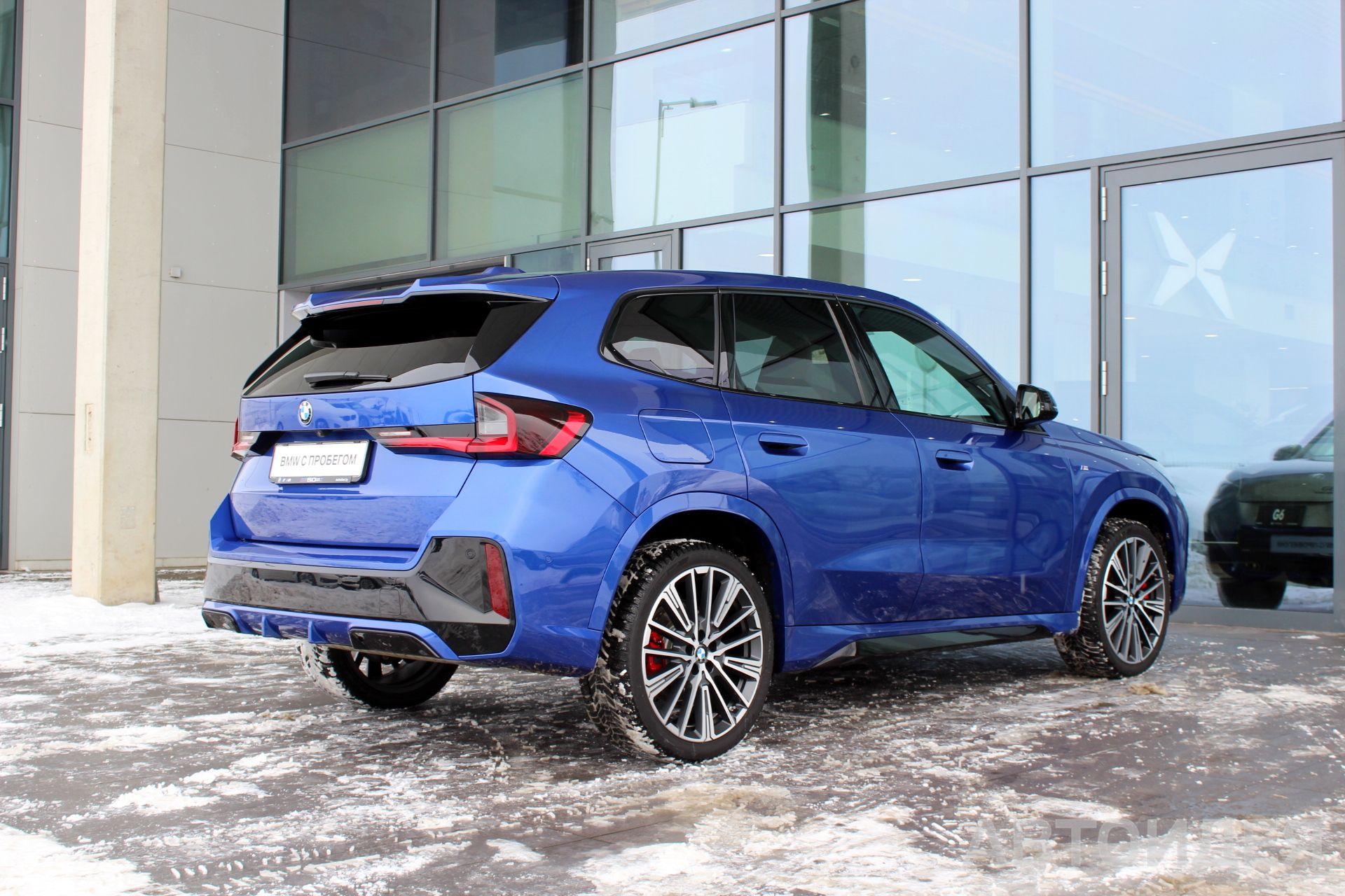 BMW X1 sDrive18i SAV Синий Портимао металлик фото 1