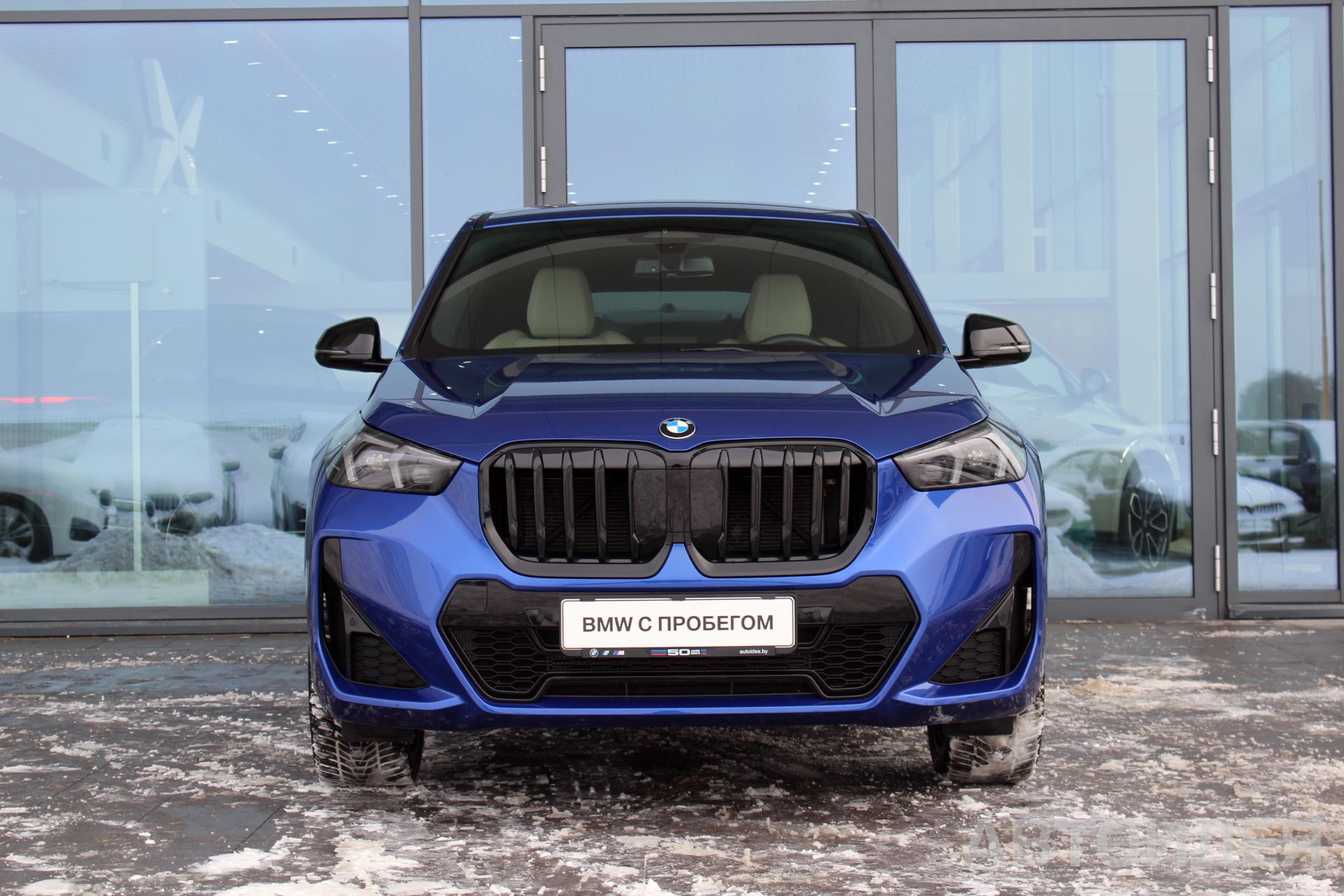 BMW X1 sDrive18i SAV Синий Портимао металлик фото 4