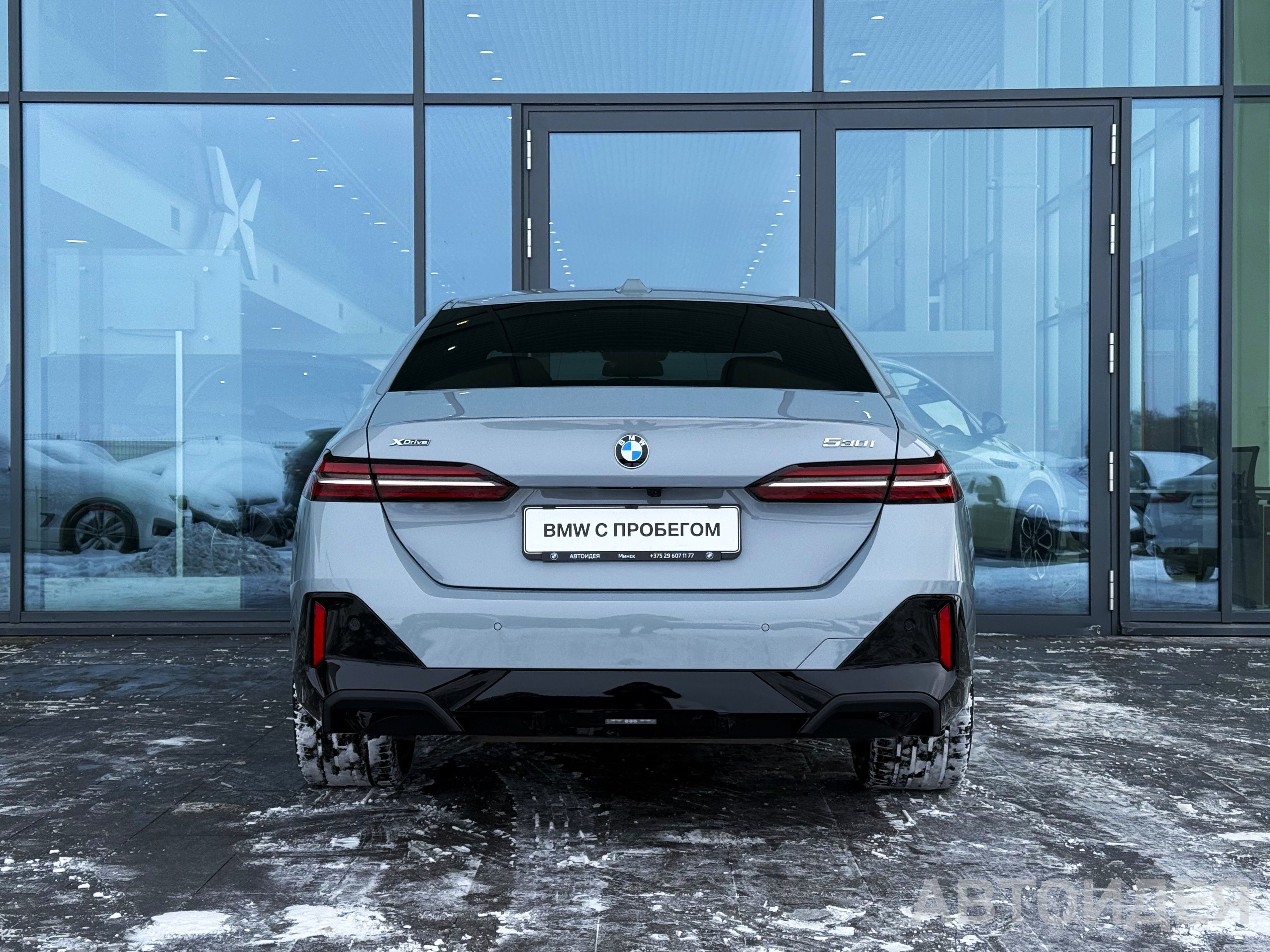 BMW 530i xDrive Sedan фото 4