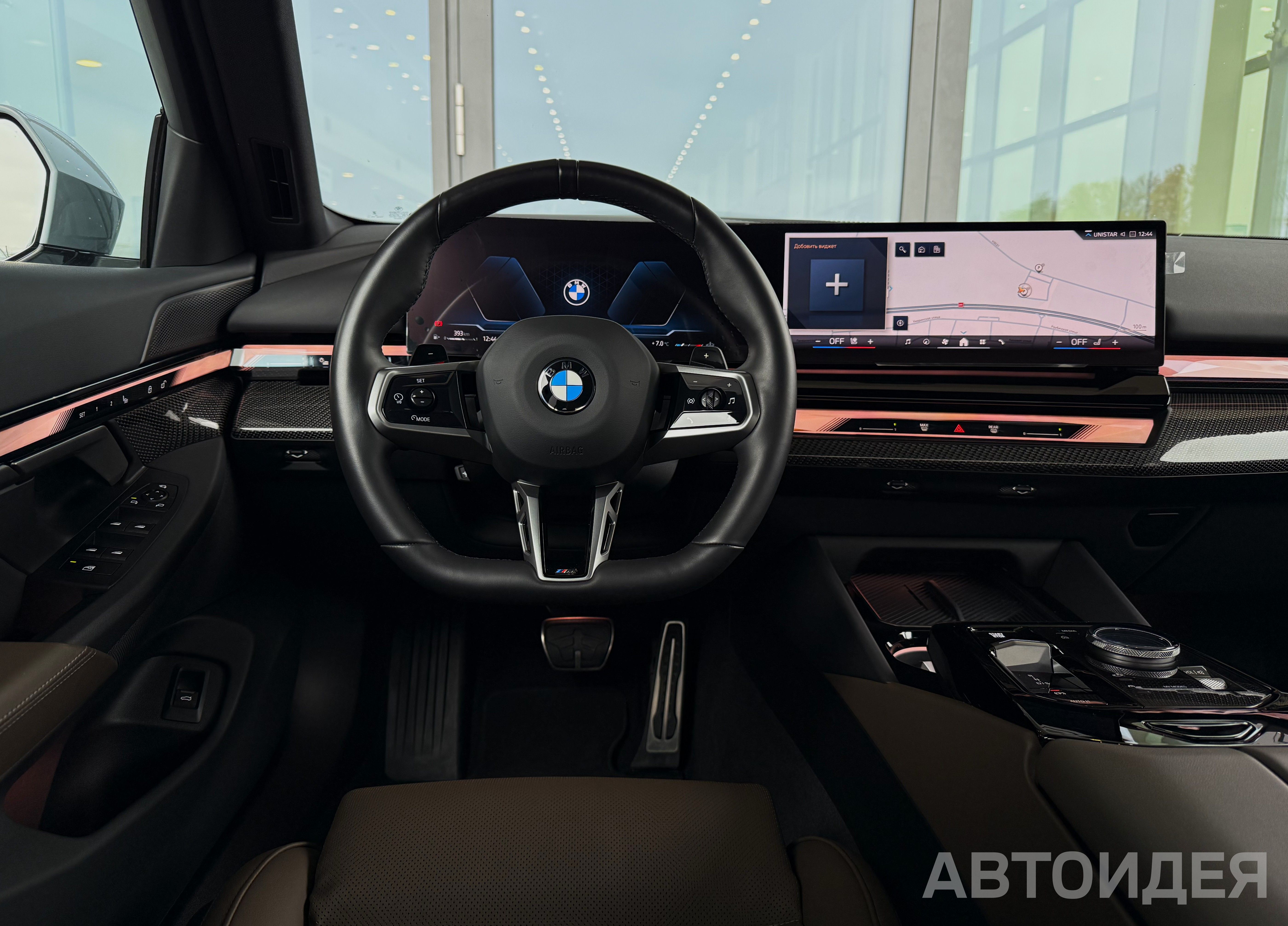 BMW 530i xDrive Sedan M Серый Бруклин металлик фото 7
