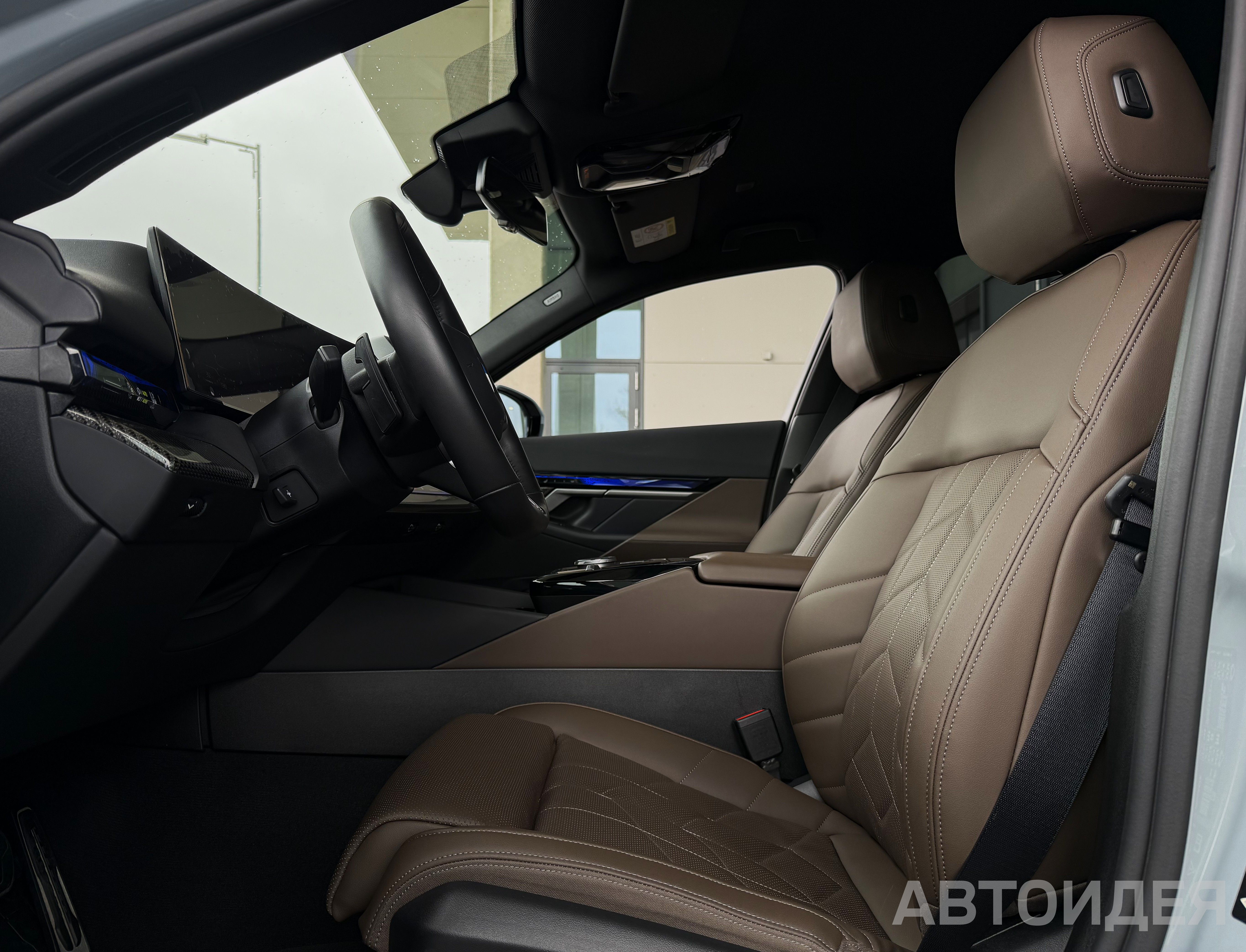 BMW 530i xDrive Sedan M Серый Бруклин металлик фото 10