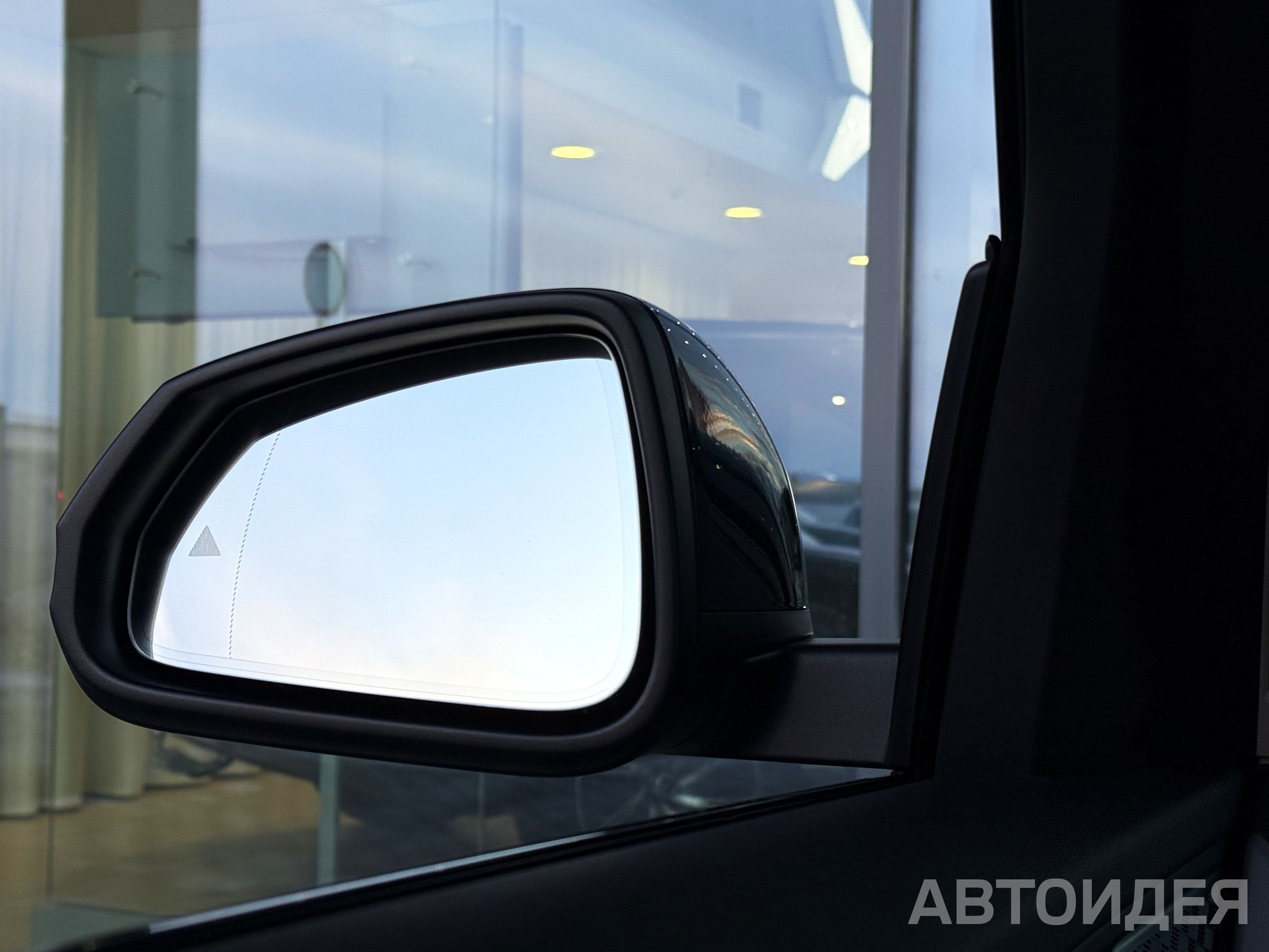 BMW X1 sDrive18i SAV Черный Сапфир металлик фото 23