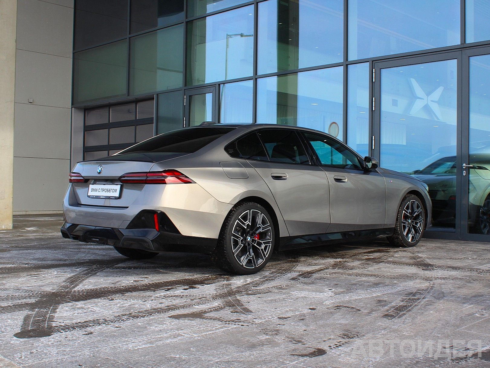 BMW 520d xDrive Sedan фото 3