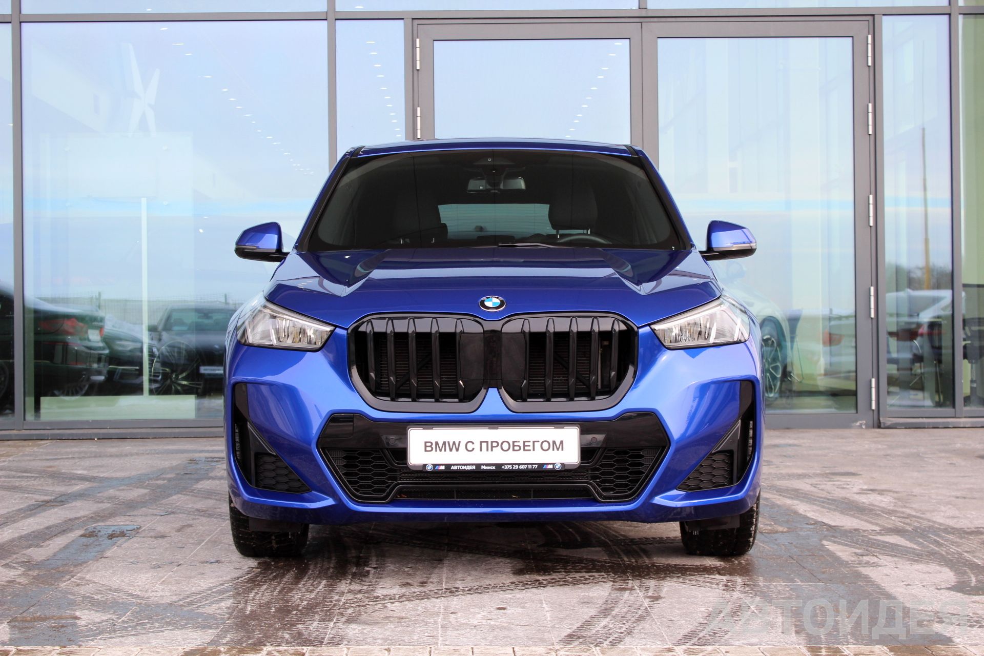 BMW X1 sDrive18i SAV Синий Портимао металлик фото 4