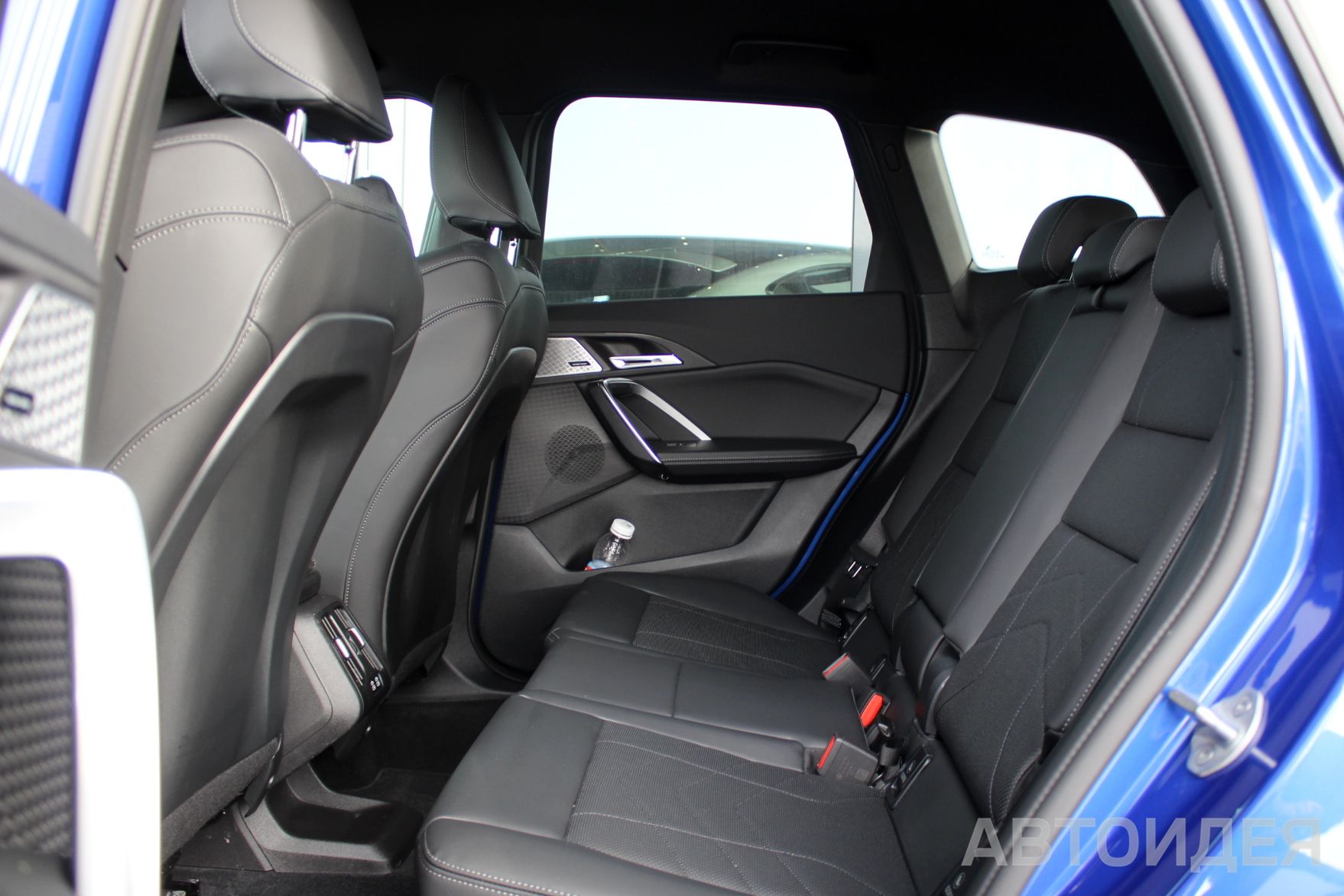 BMW X1 sDrive18i SAV Синий Портимао металлик фото 24