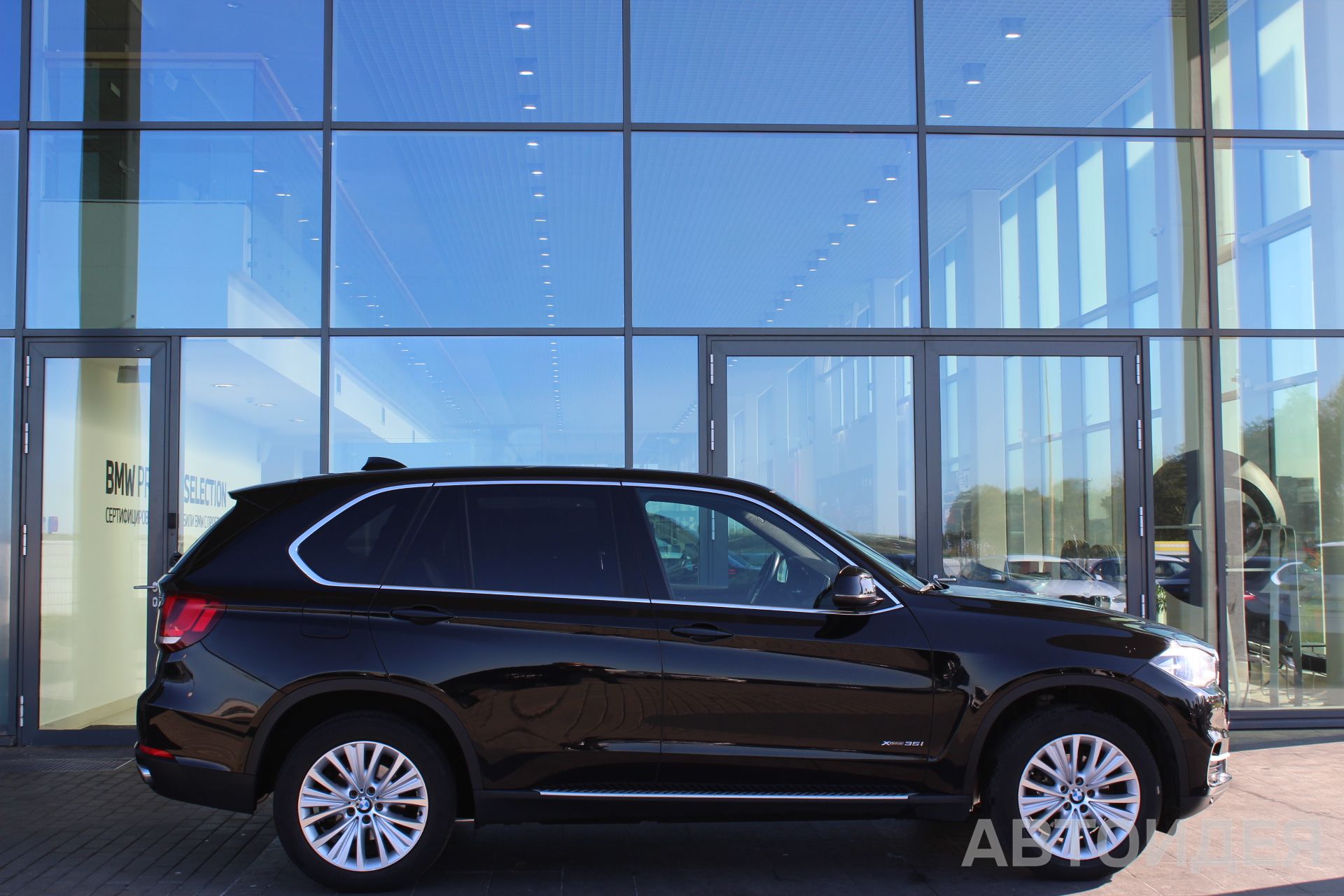 BMW X5 xDrive35i фото 2