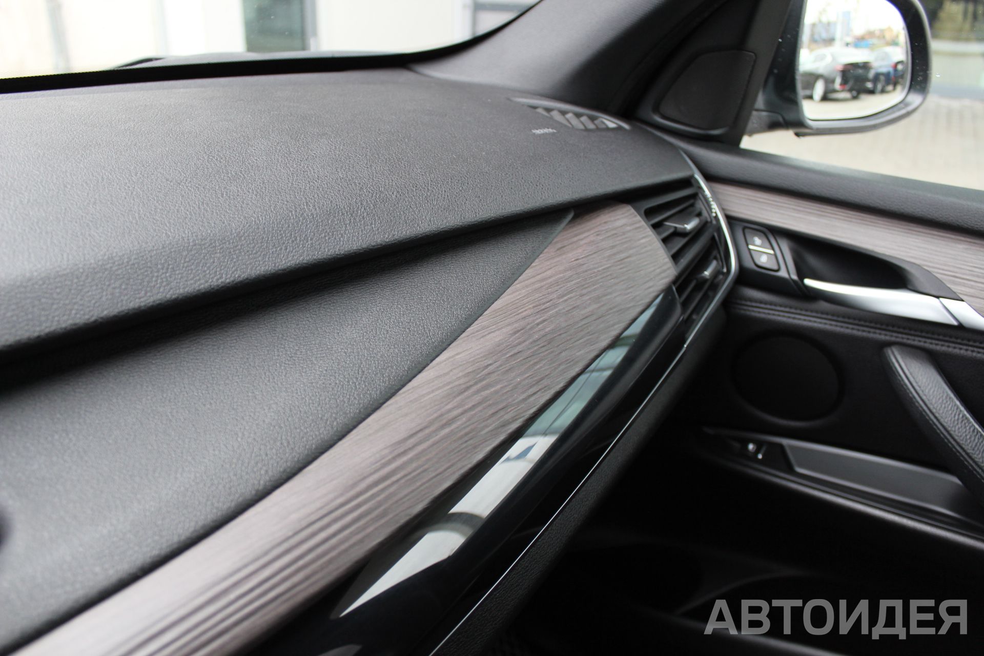 BMW X5 xDrive35i фото 9