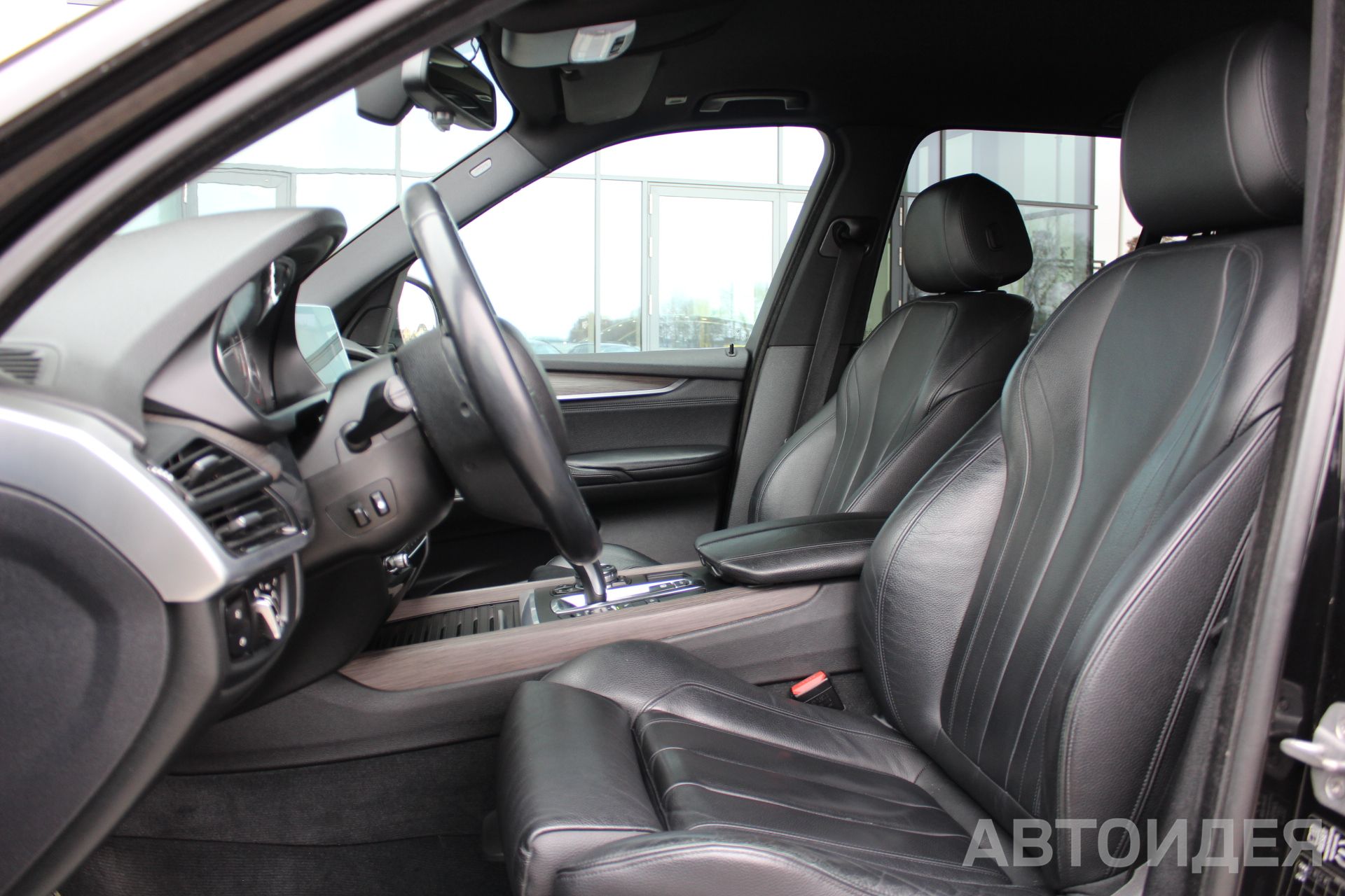 BMW X5 xDrive35i фото 10