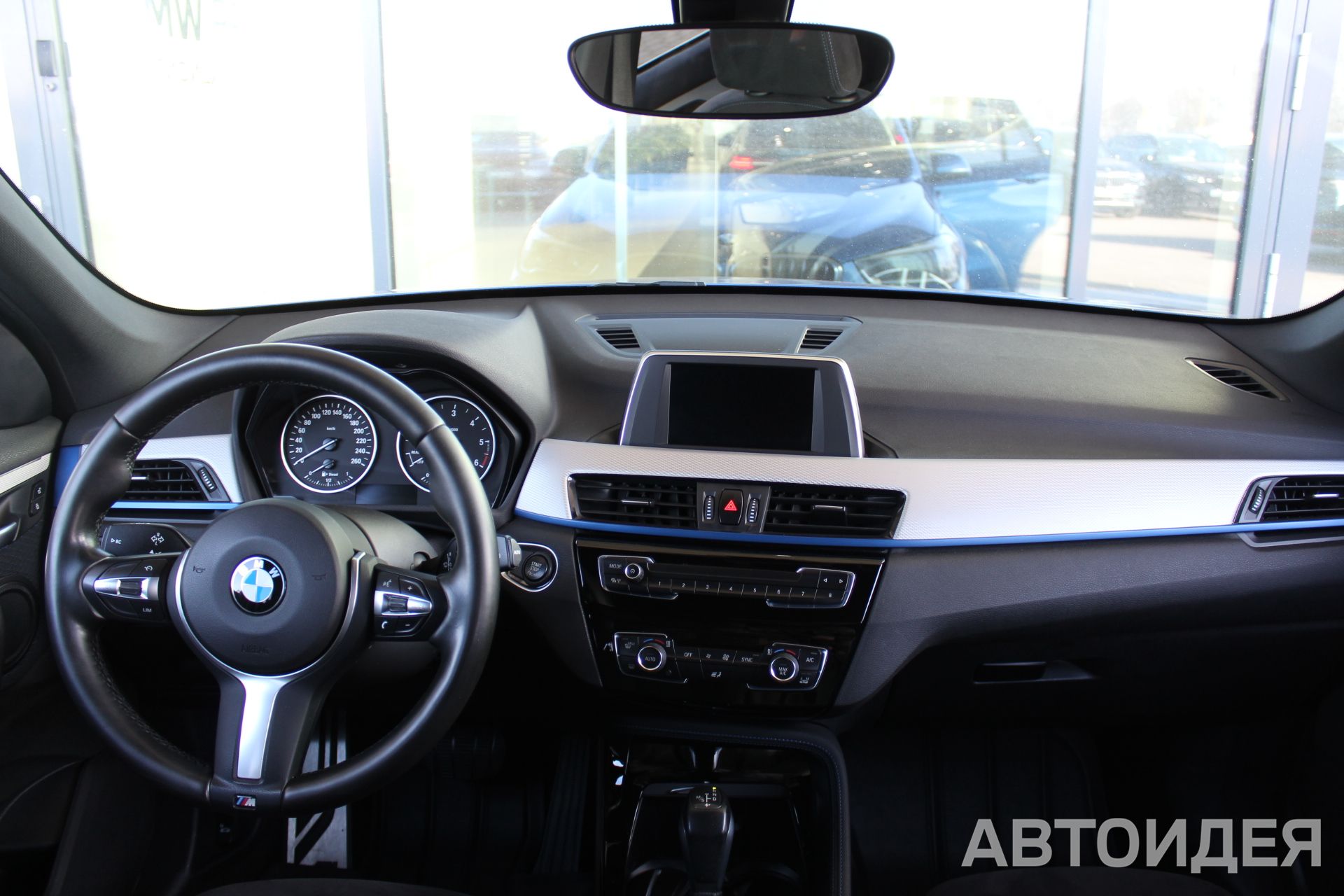 BMW X1 sDrive18d фото 6