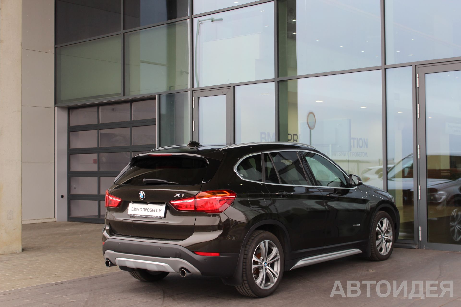 BMW X1 xDrive20i фото 3
