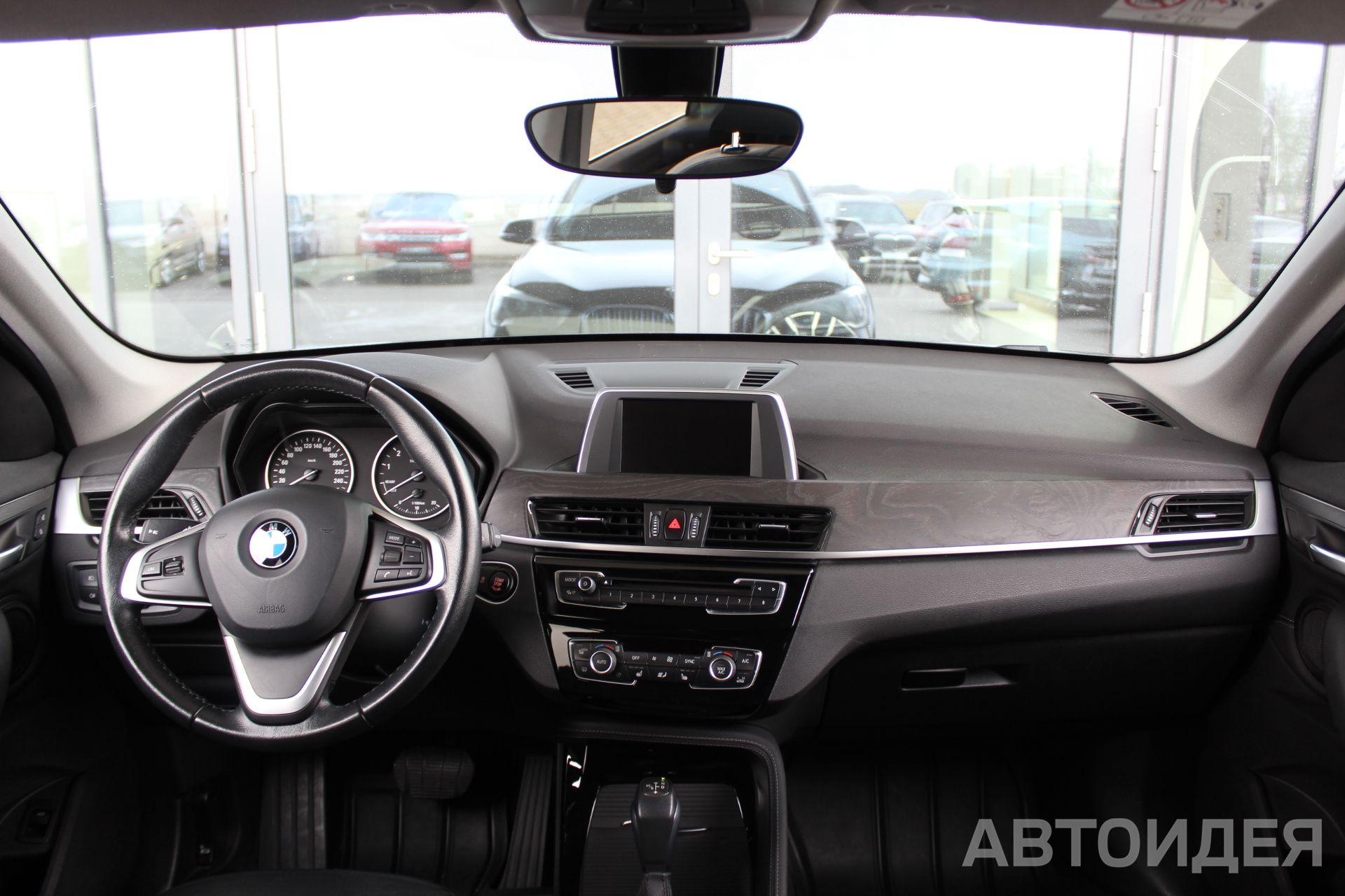 BMW X1 xDrive20i фото 6