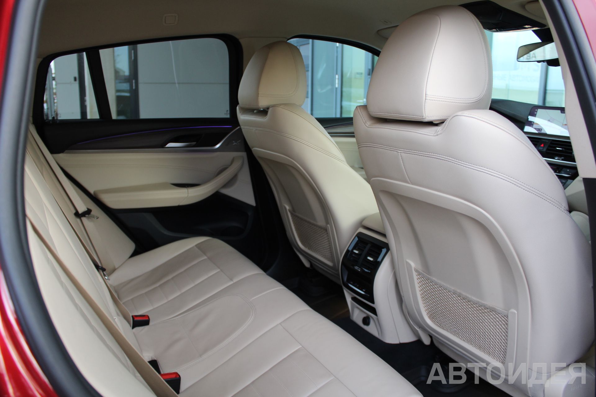 BMW X4 xDrive20i фото 7