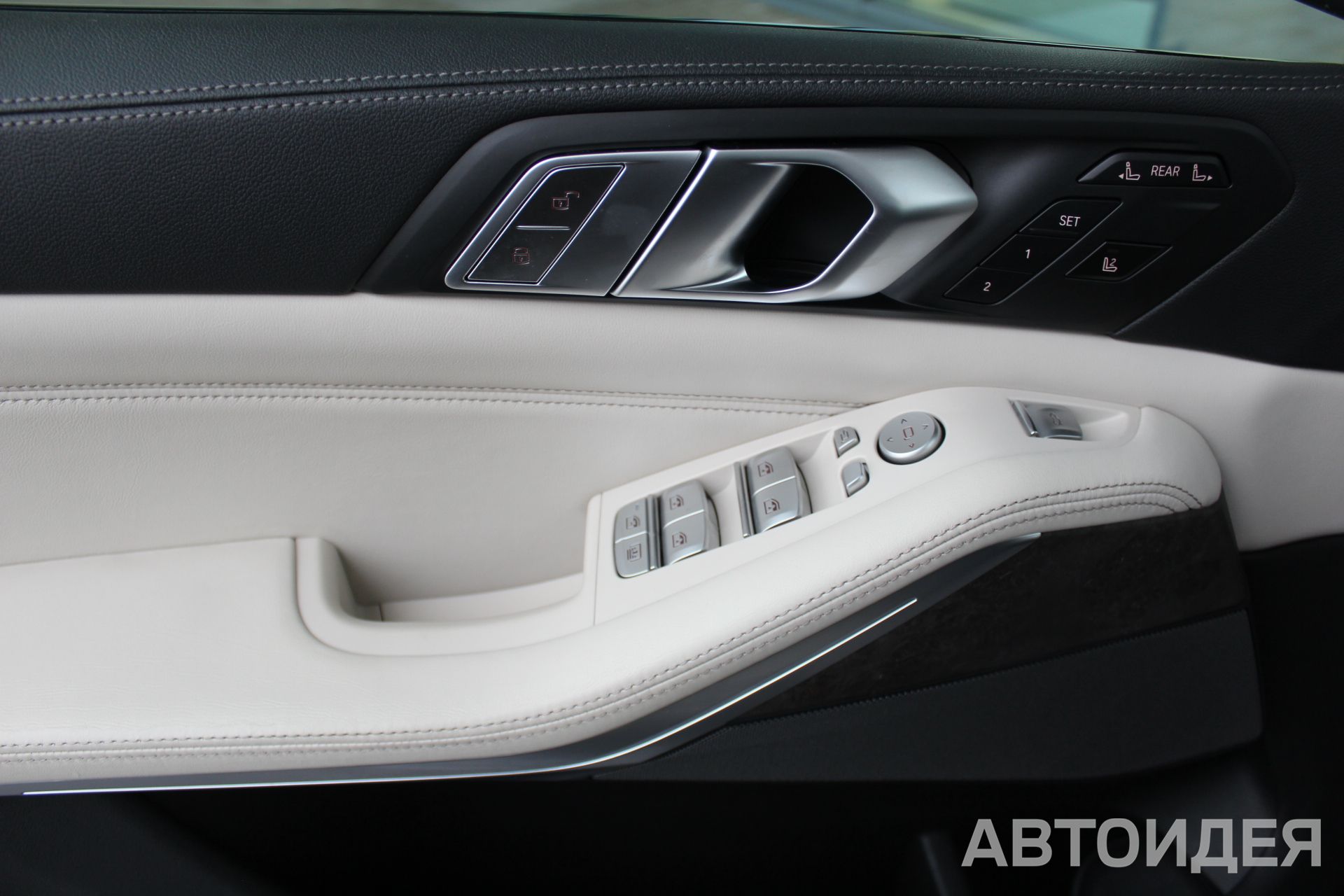 BMW X7 xDrive40i фото 18