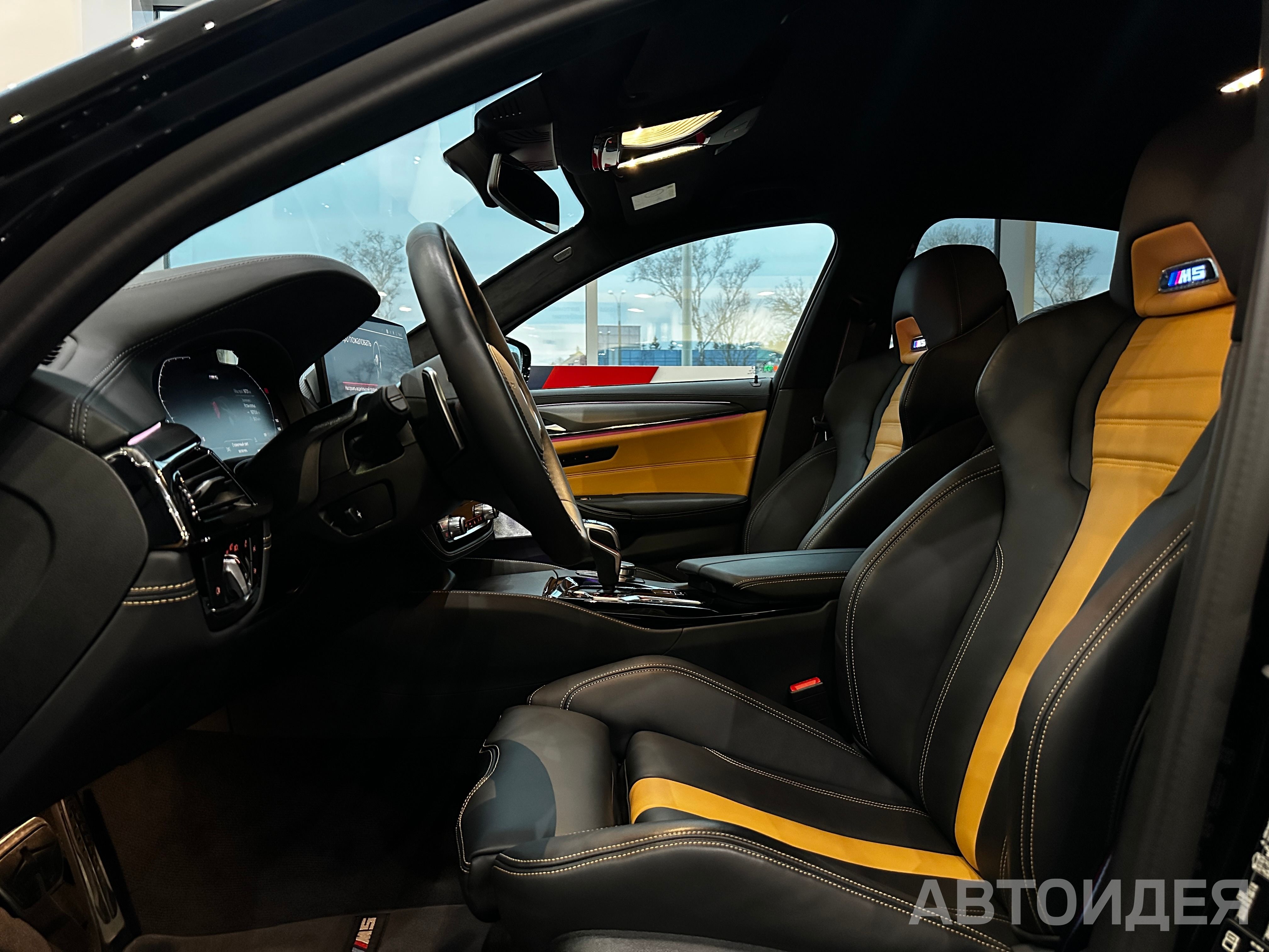 BMW M5 Sedan фото 10