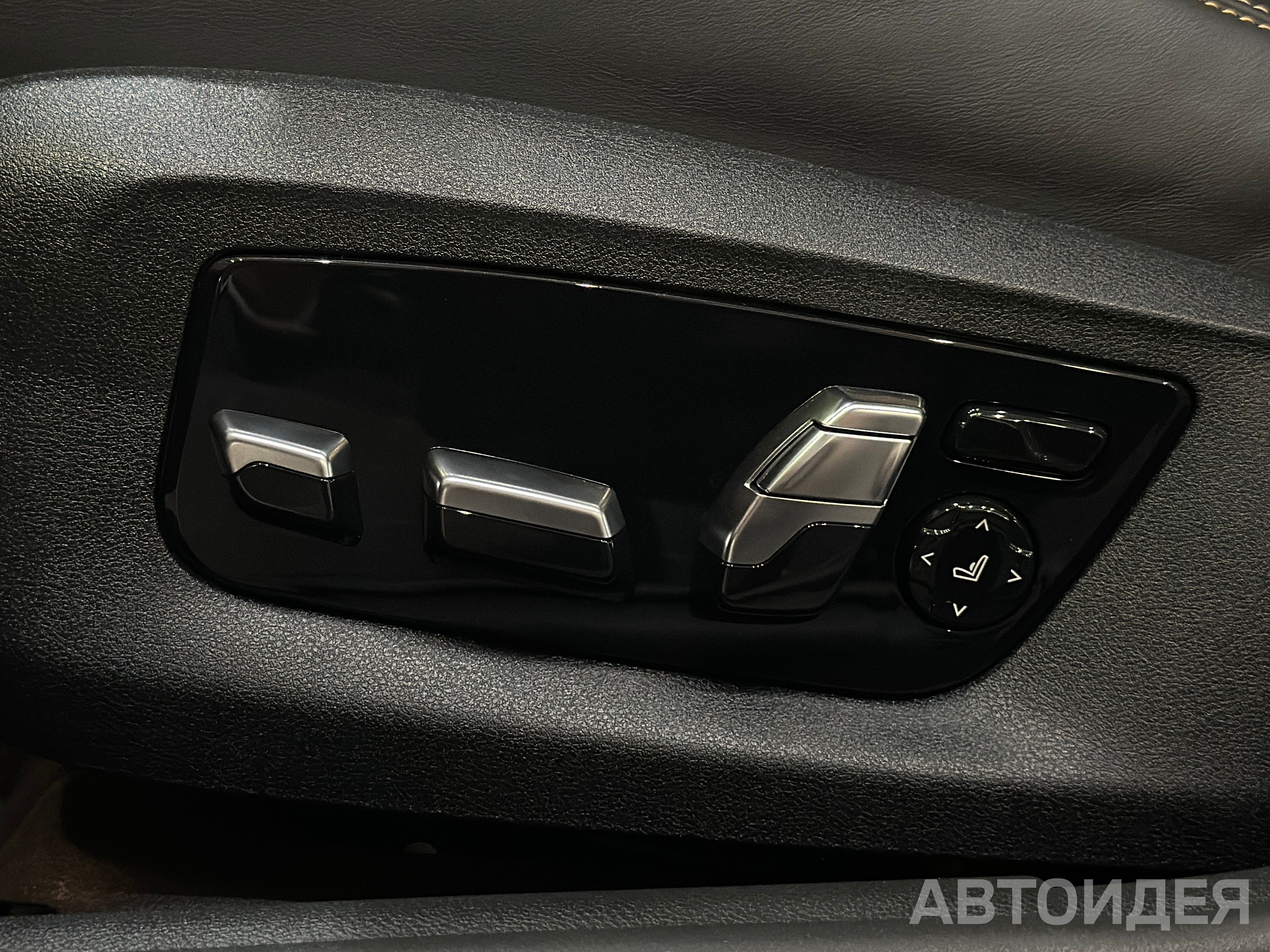 BMW M5 Sedan фото 11