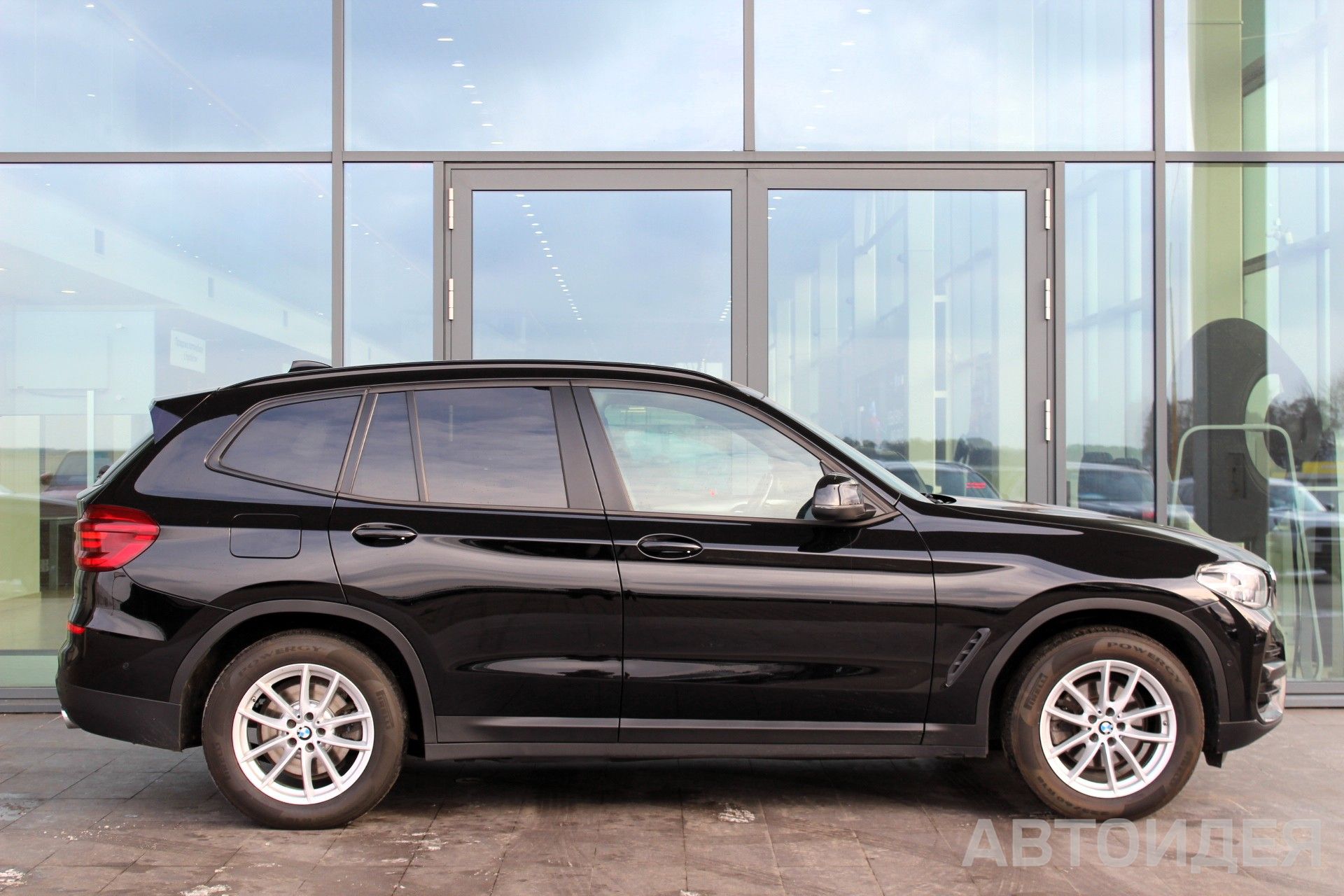 BMW X3 xDrive20d фото 2