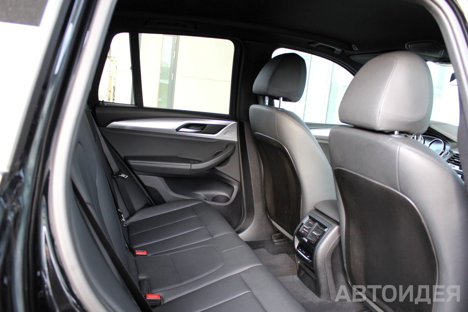 BMW X3 xDrive20d фото 8