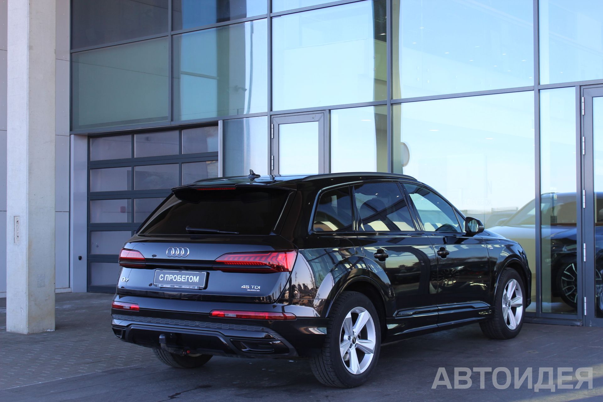 Audi Q7 фото 3