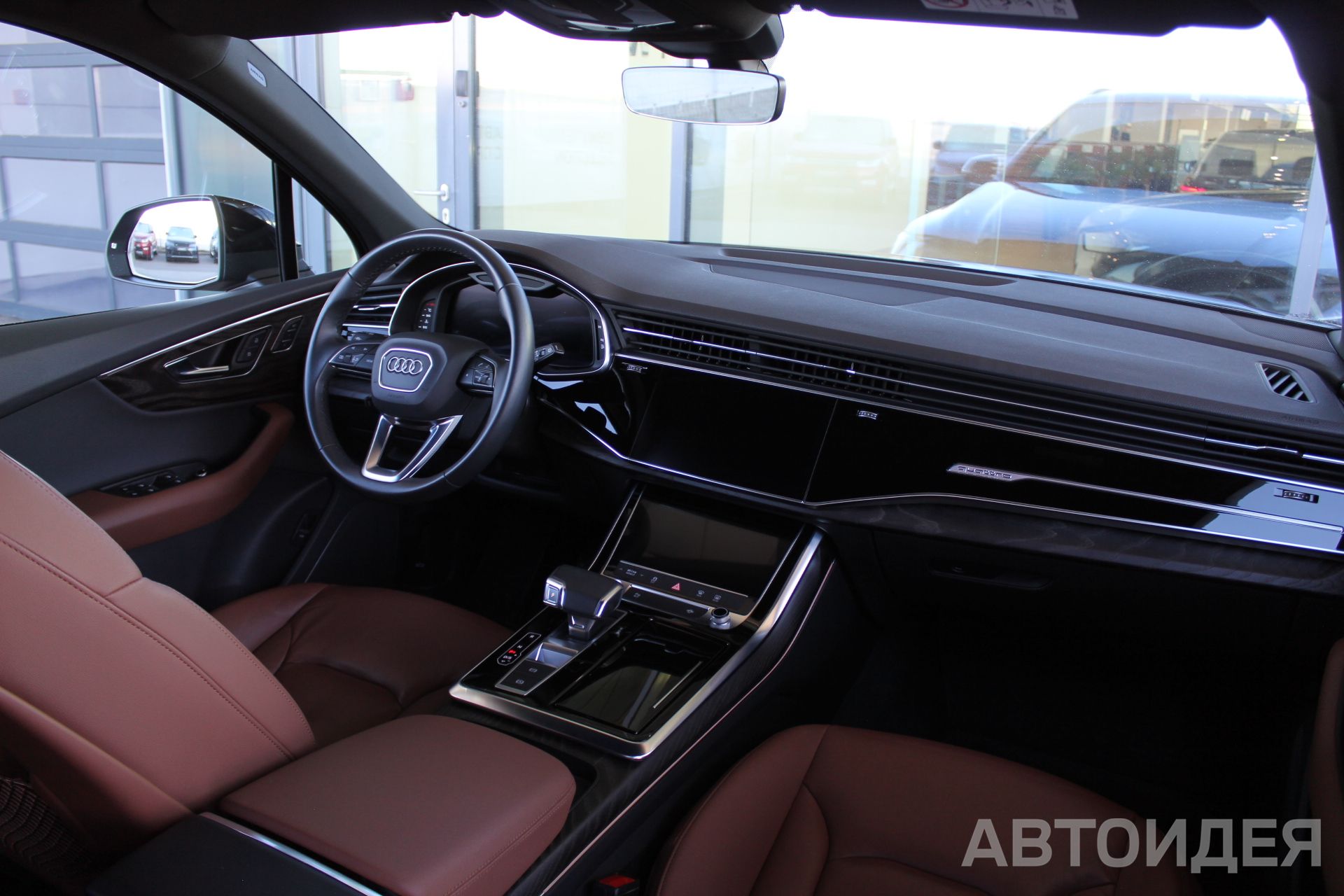 Audi Q7 фото 5