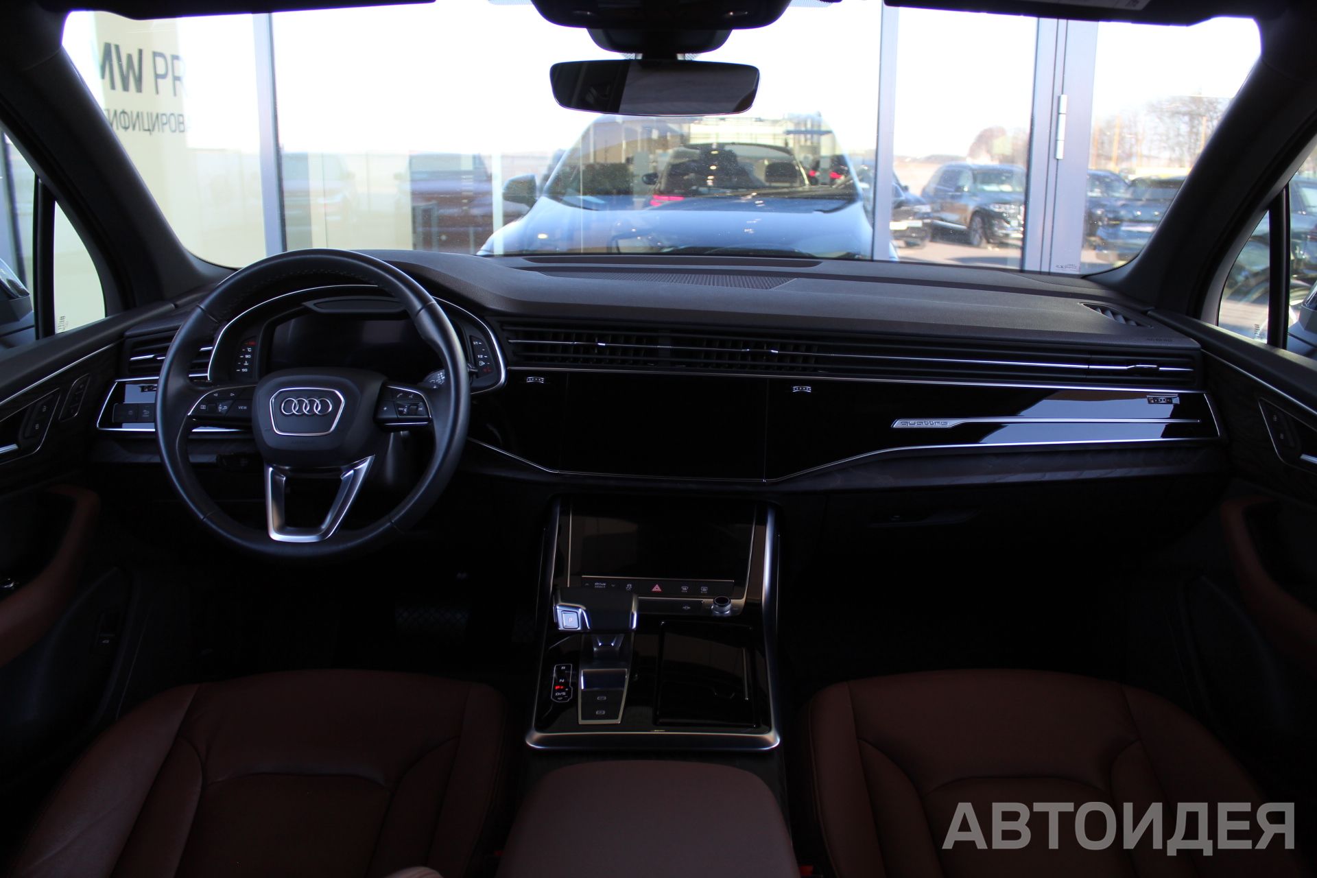 Audi Q7 фото 6