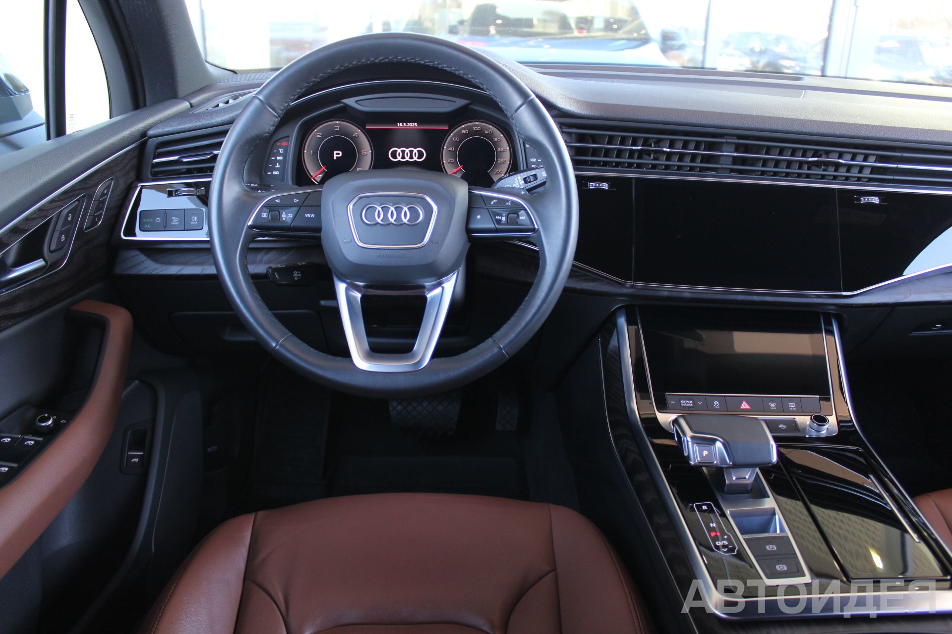 Audi Q7 фото 7