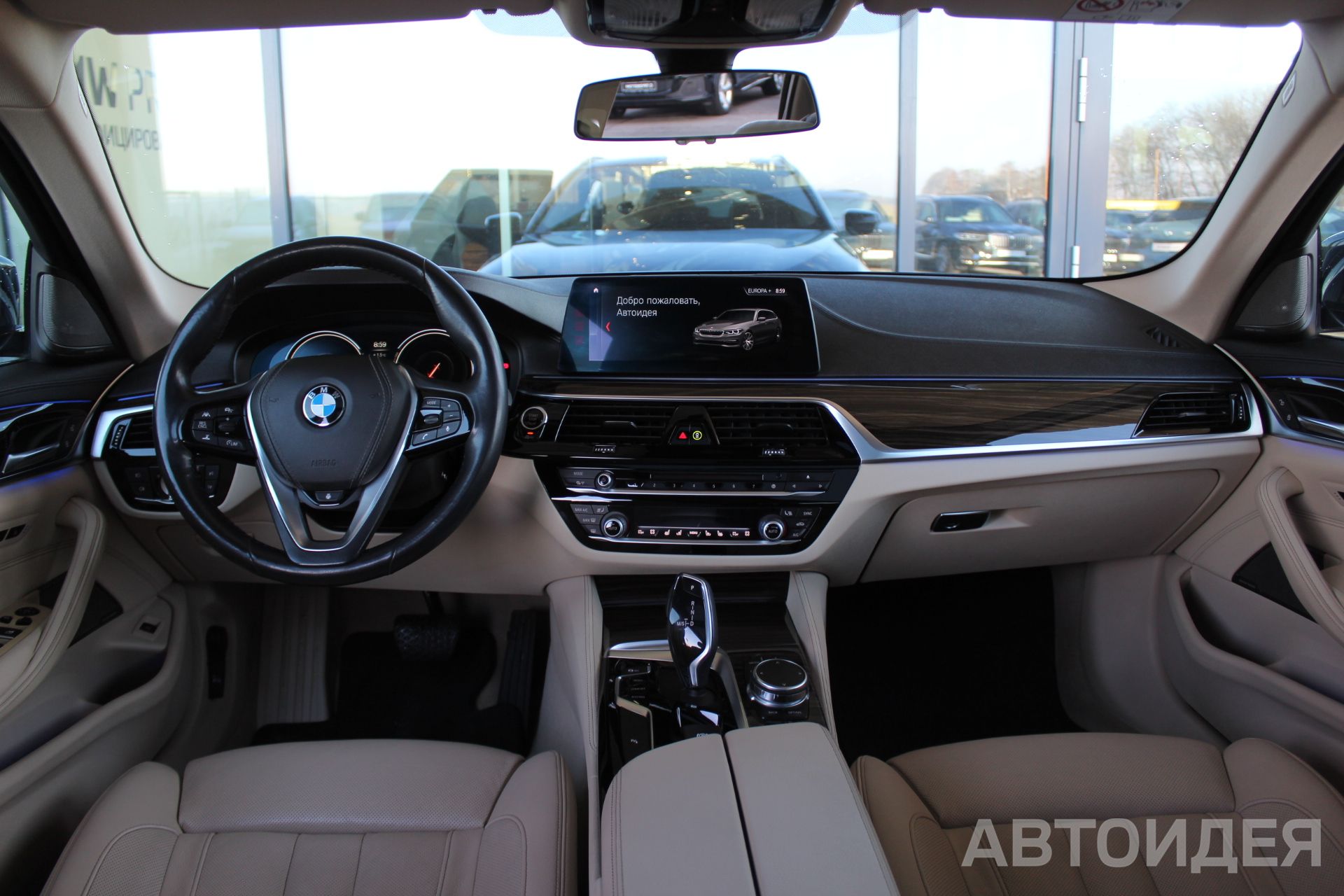 BMW 530d xDrive Touring фото 6