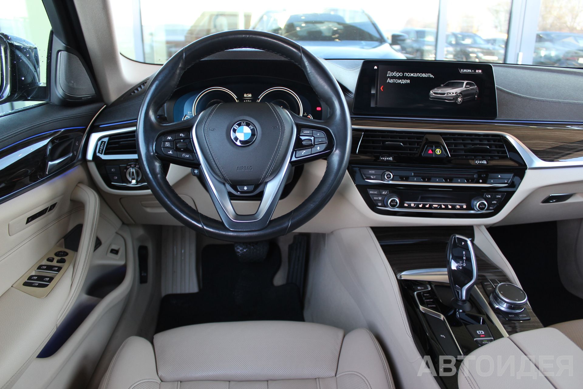 BMW 530d xDrive Touring фото 7