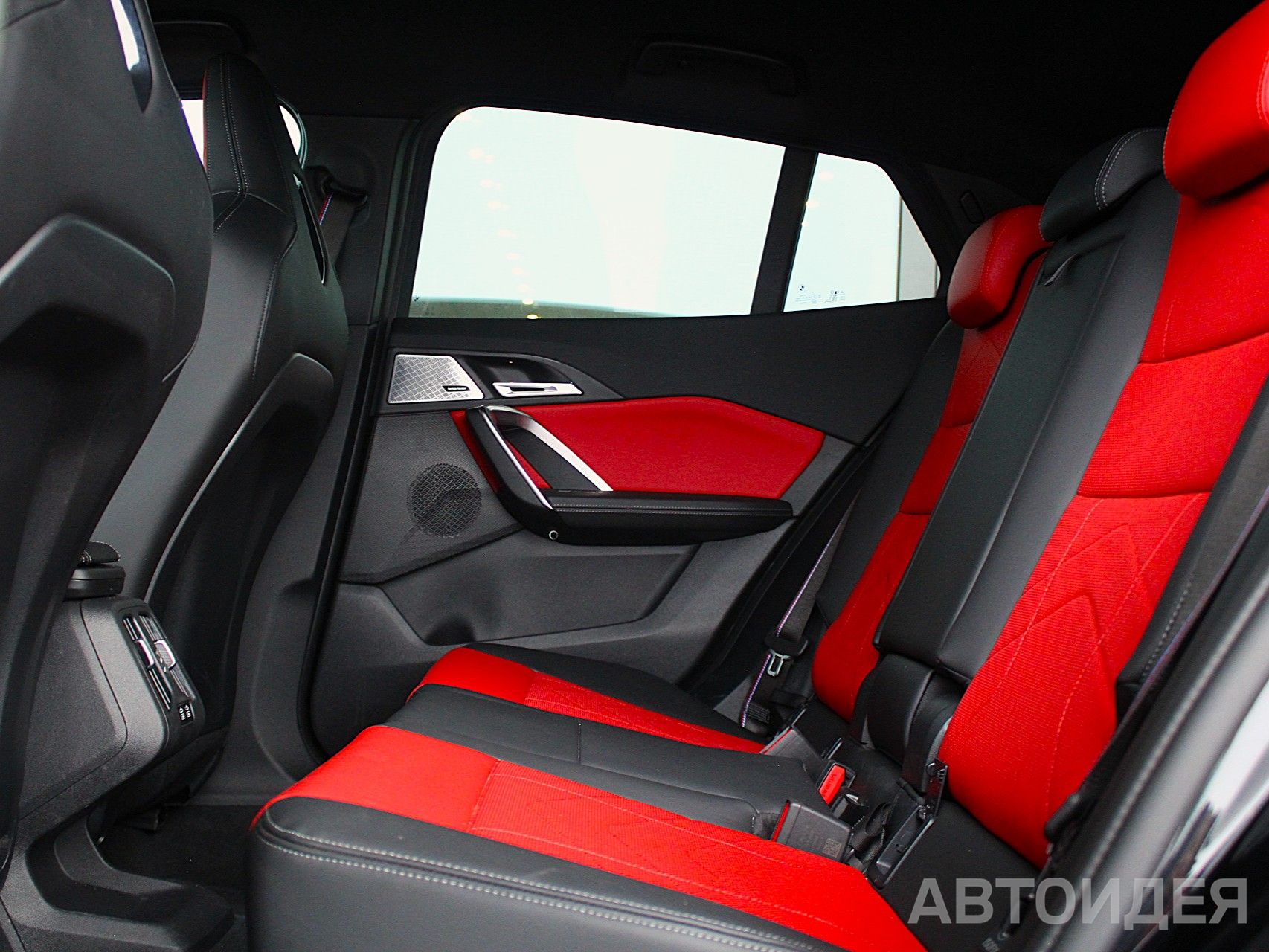 BMW X2 sDrive18i фото 14