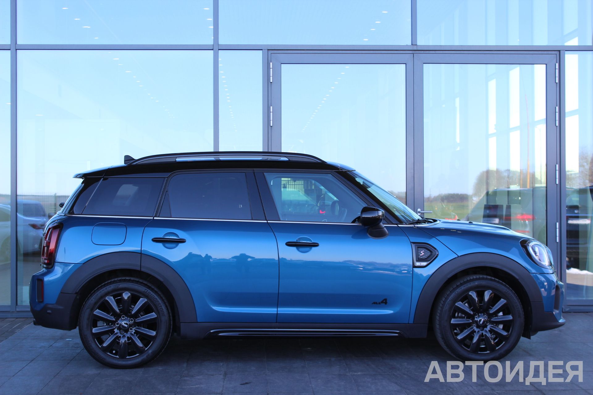 MINI Cooper S ALL4 Countryman фото 2