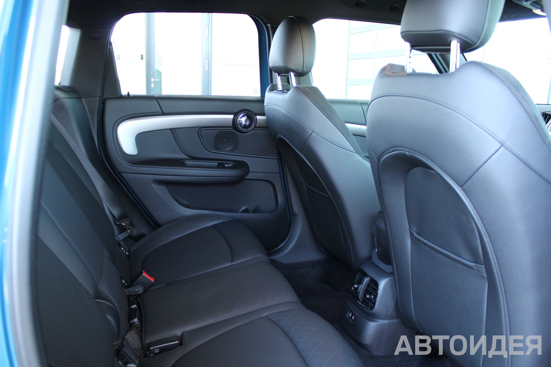 MINI Cooper S ALL4 Countryman фото 10