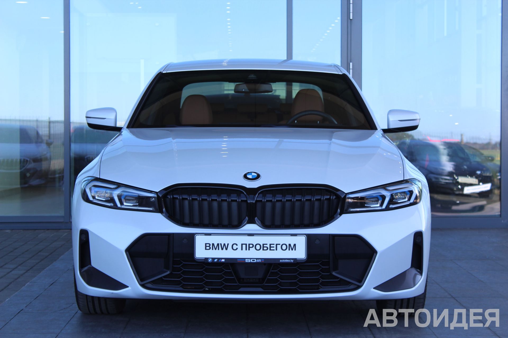 BMW 320d xDrive Sedan фото 1